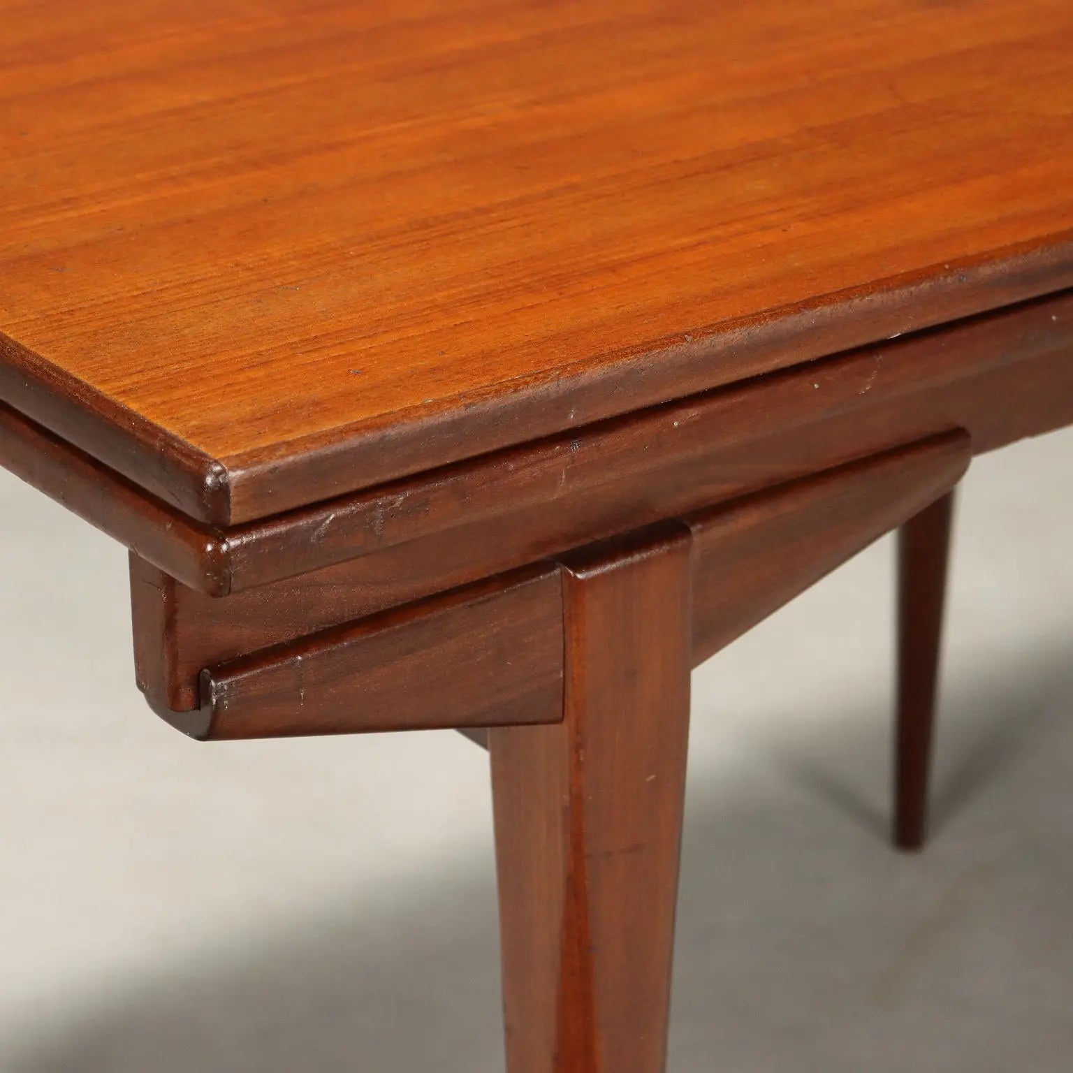 Vintage Table Teak Veneer with Extensions Design Italy 1960s | Modernism | Tables