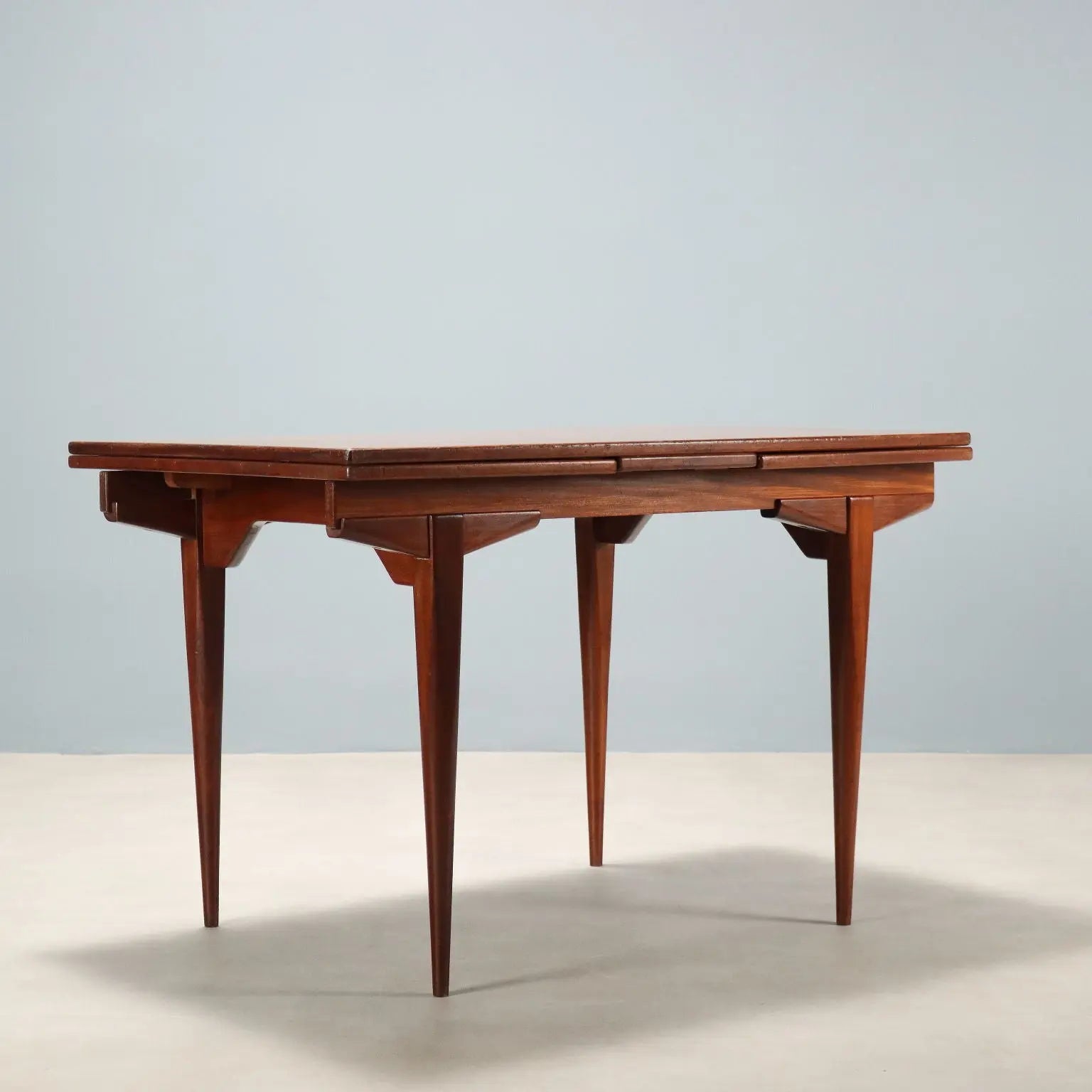 Vintage Table Teak Veneer with Extensions Design Italy 1960s | Modernism | Tables