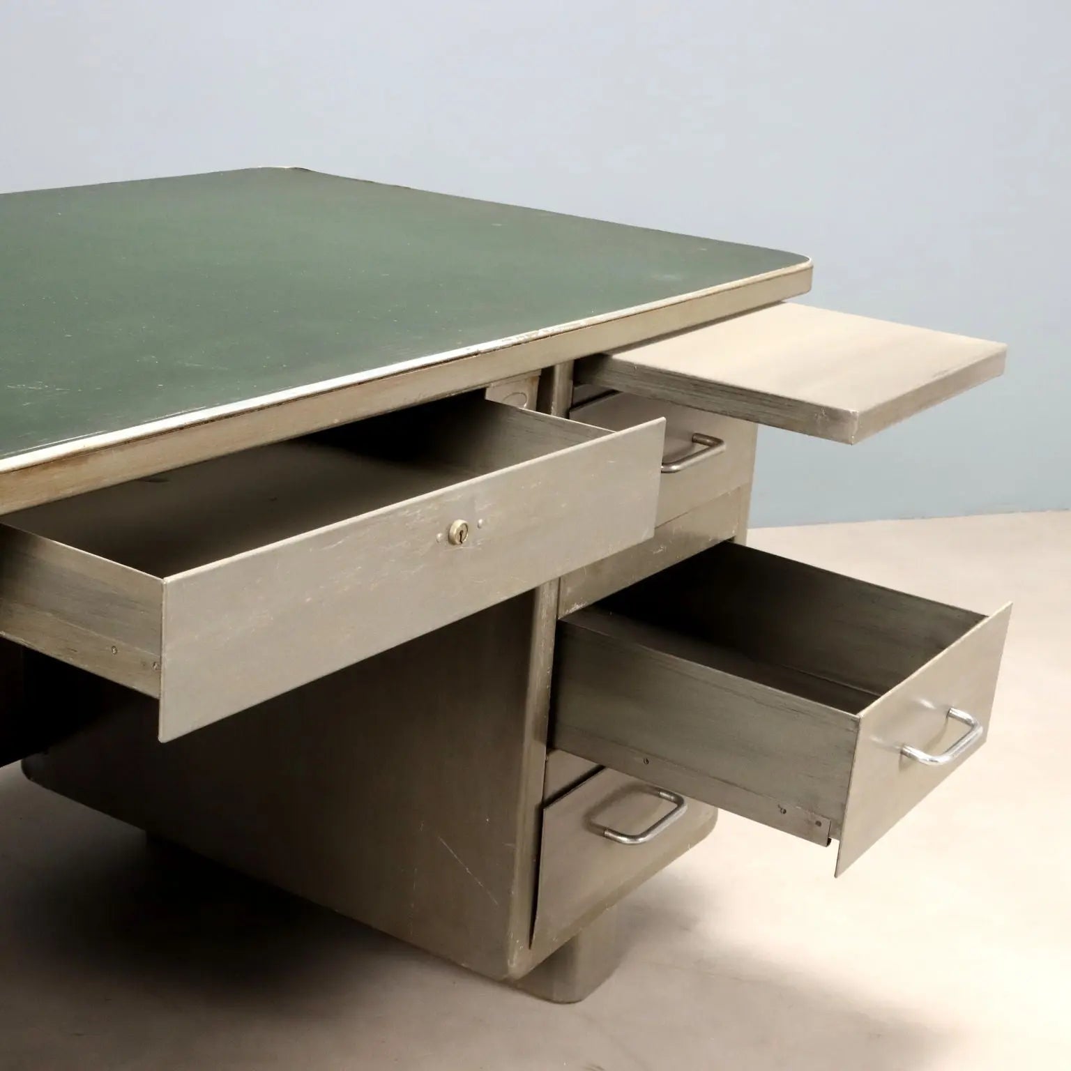 Vintage Writing Desk Metal Enamelled Top Design Italy 1960s | Modernism | Tables