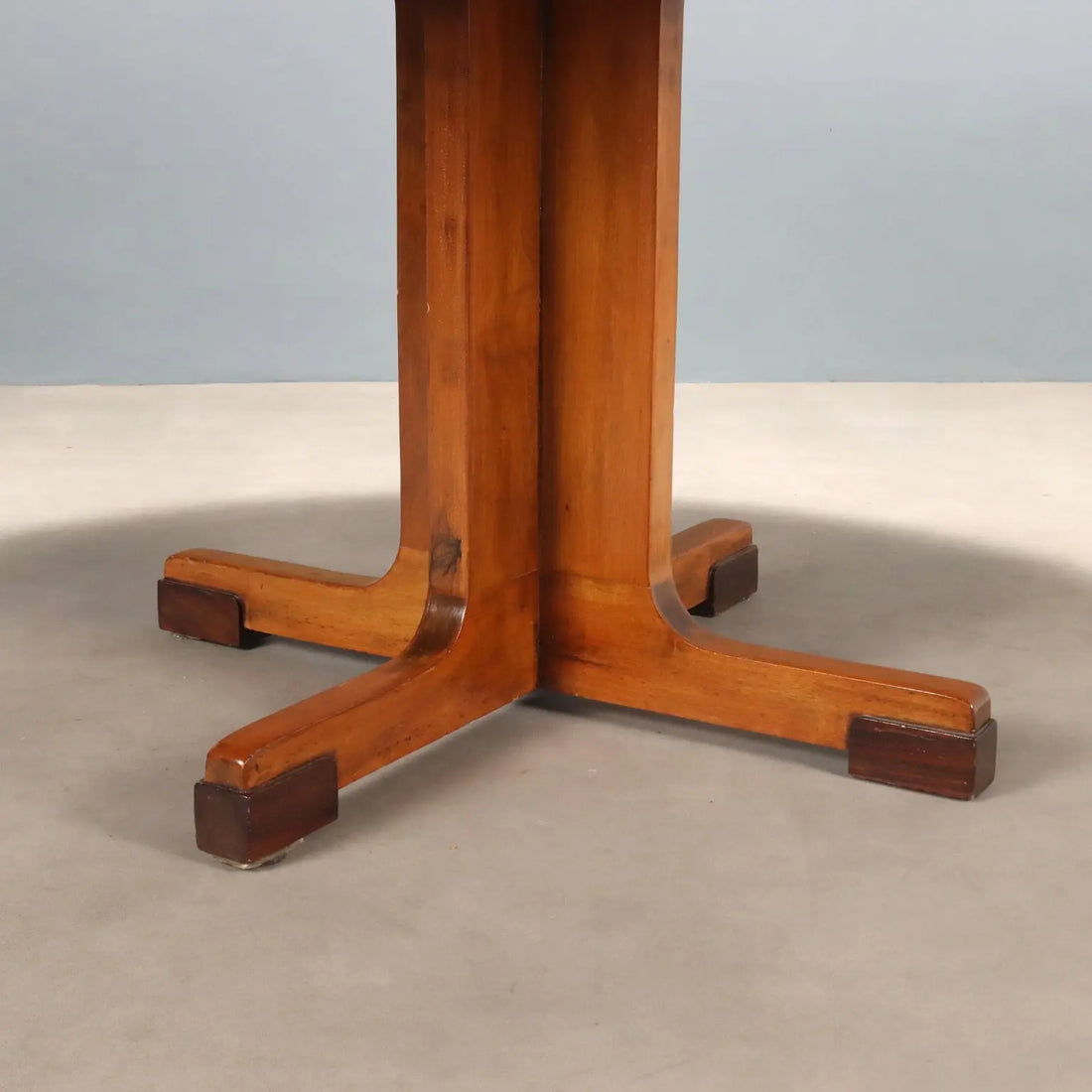 Vintage Dining Table Walnut Veneer Design Italy 1970s | Modernism | Tables