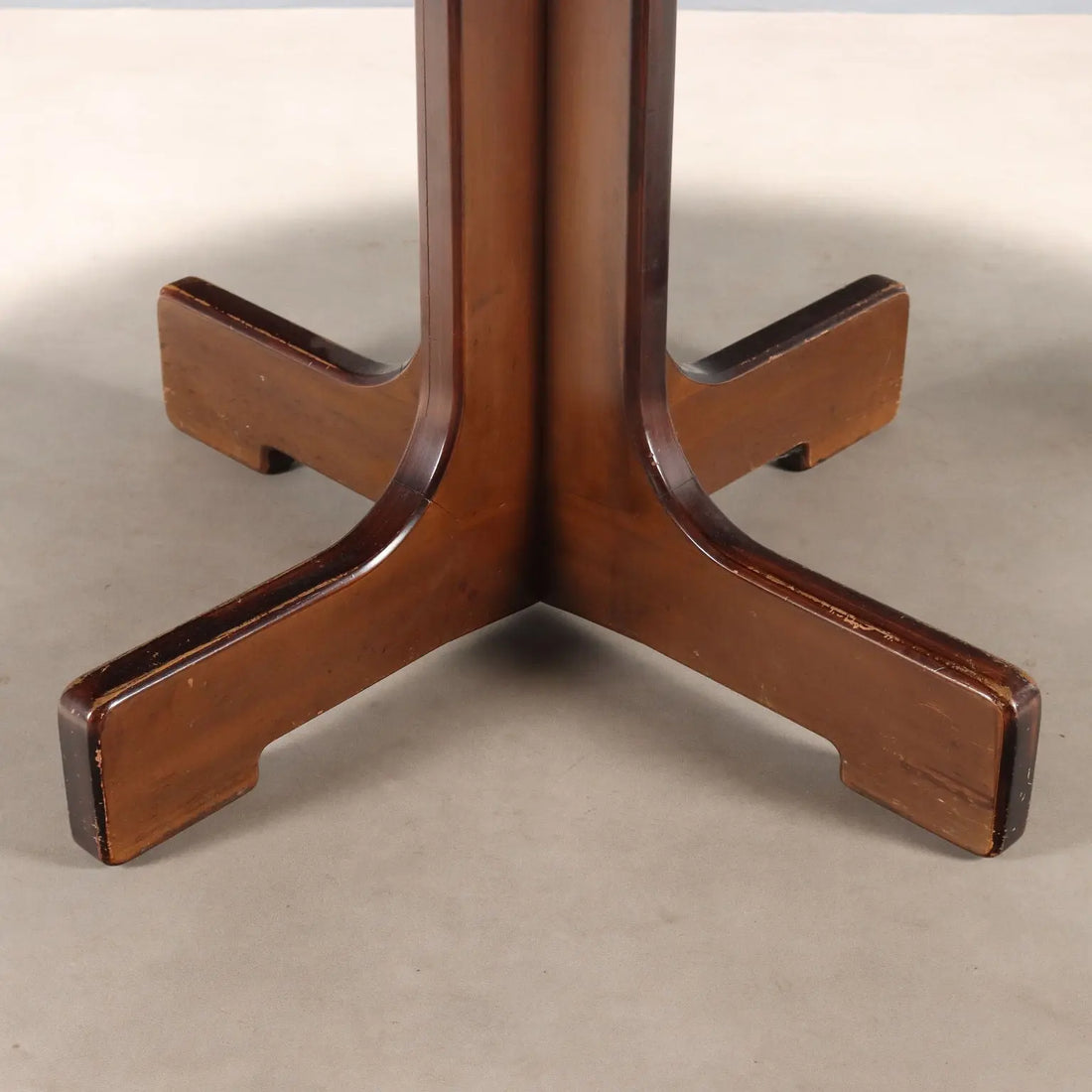 Vintage Round Table Exotic Woods Veneer Design Italy 1960s | Modernism | Tables