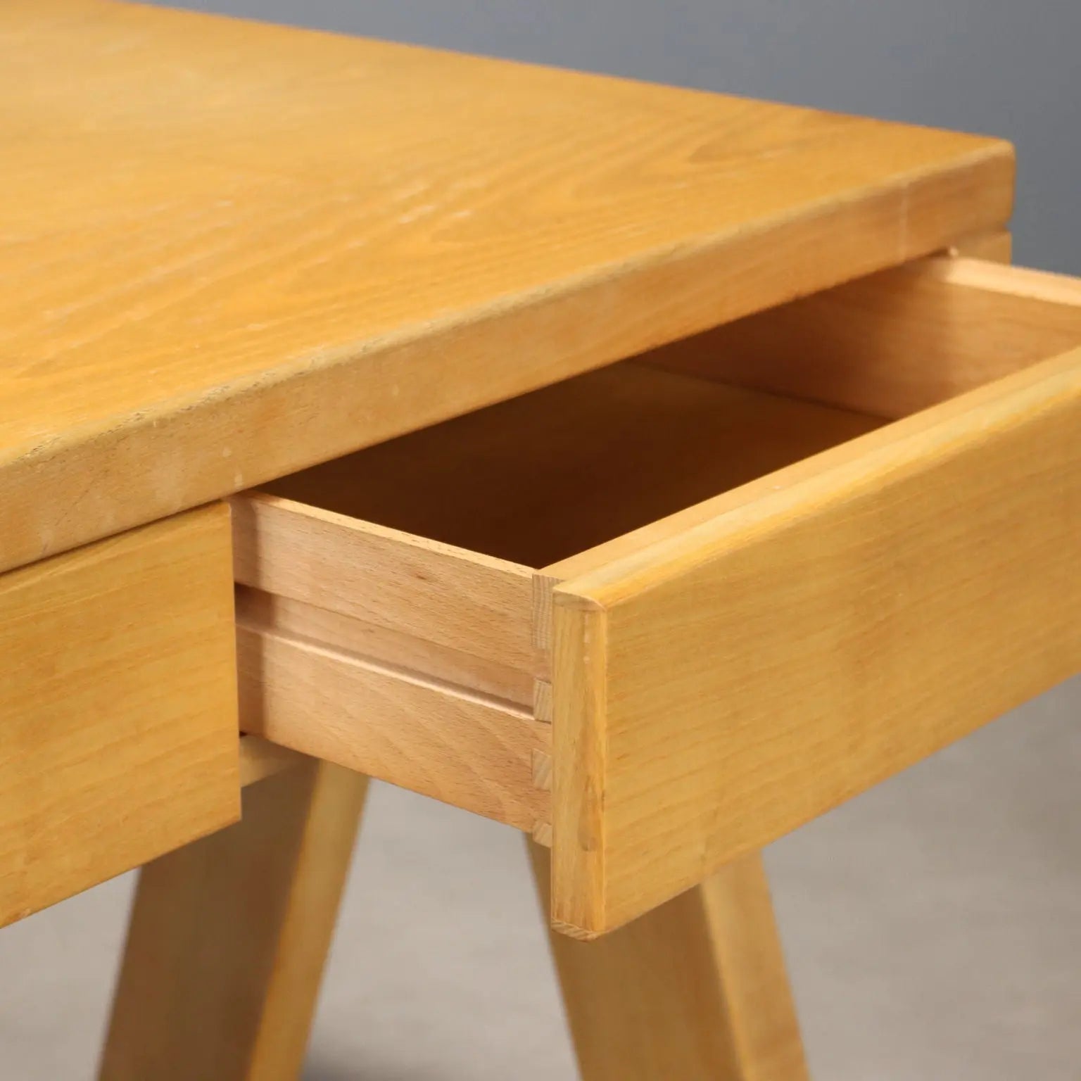 Vintage Writing Desk Larch 2 Drawers Design Italy 1970s-1980s | Modernism | Tables