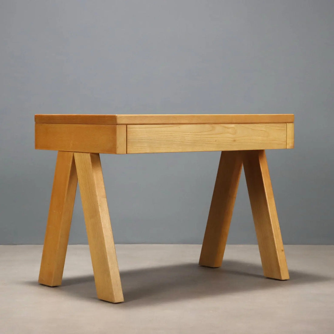 Vintage Writing Desk Larch 2 Drawers Design Italy 1970s-1980s | Modernism | Tables