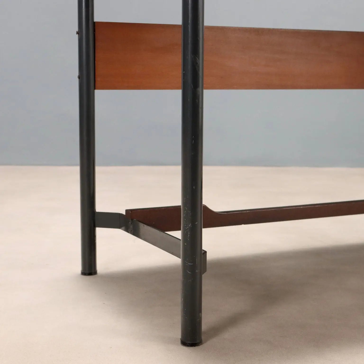 Vintage Dressing Table Mahogany Veneer Design Italy 1960s | Modernism | Tables