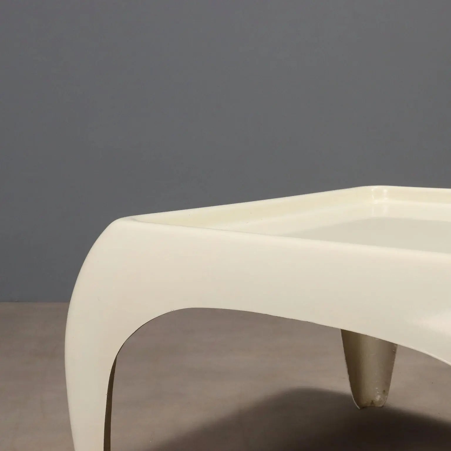 Space Age Coffee Tables in Fiberglass, 1960s-1970s