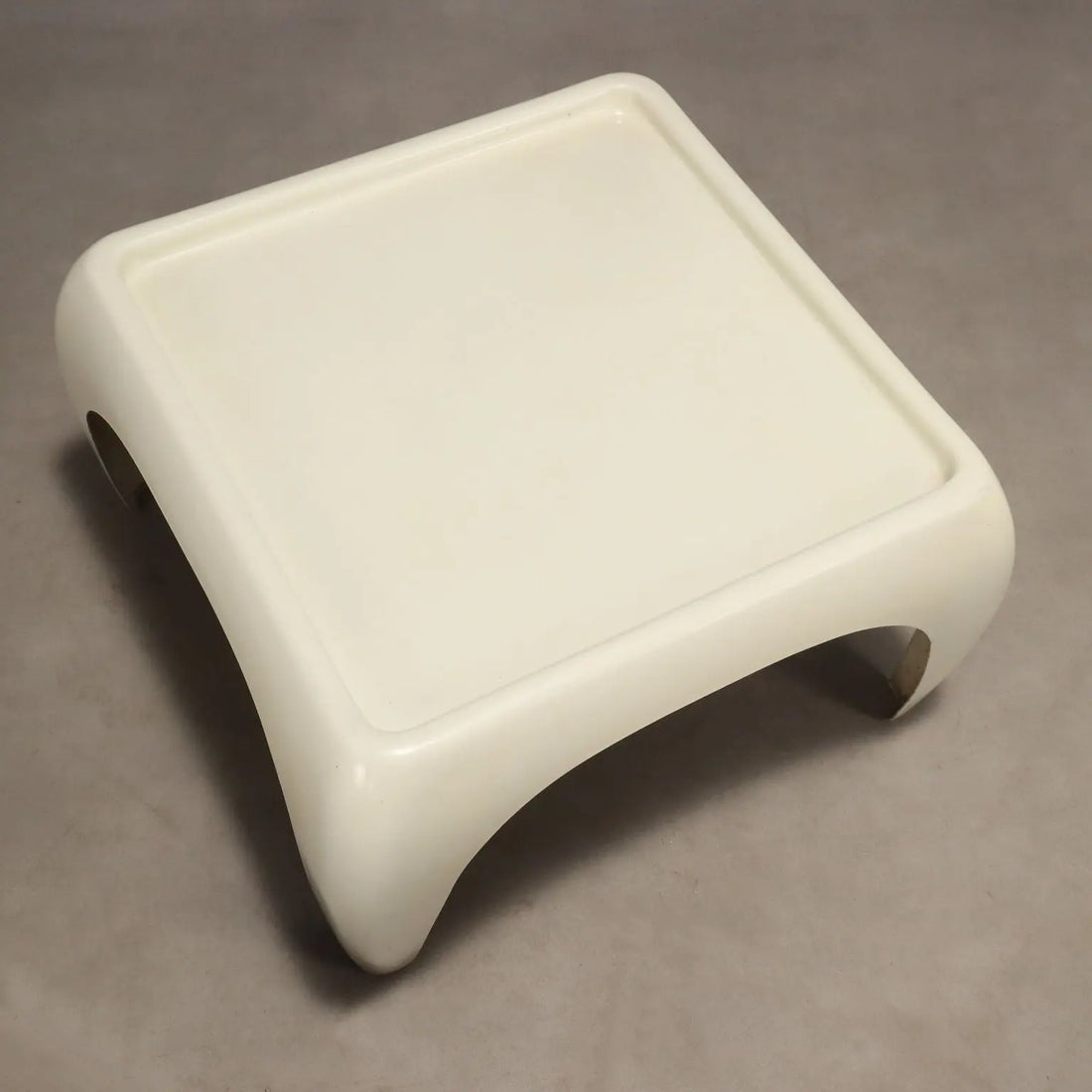 Space Age Coffee Tables in Fiberglass, 1960s-1970s