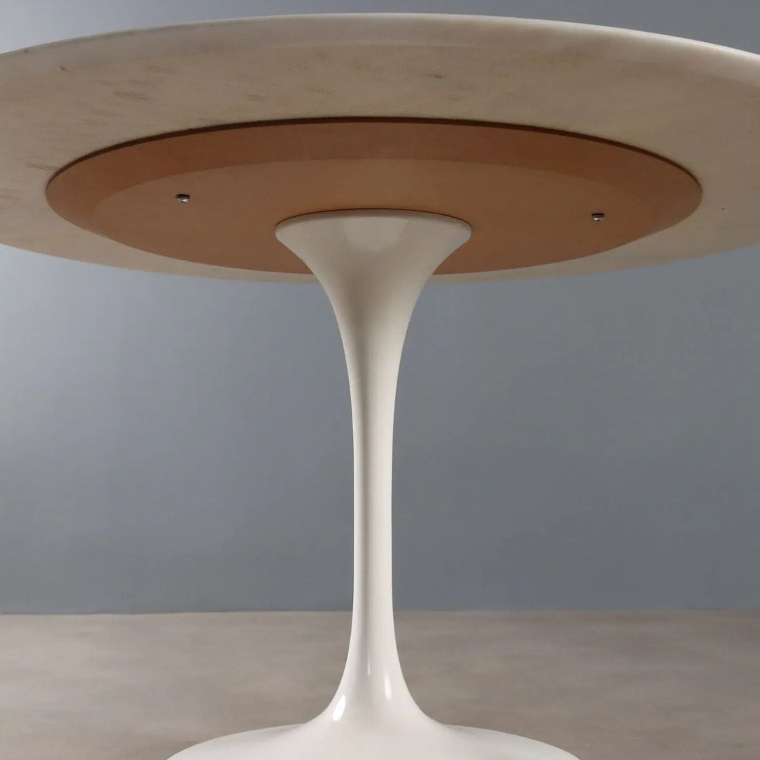 Vintage Table Tulip Style Enamelled Aluminium Design Italy 1980s