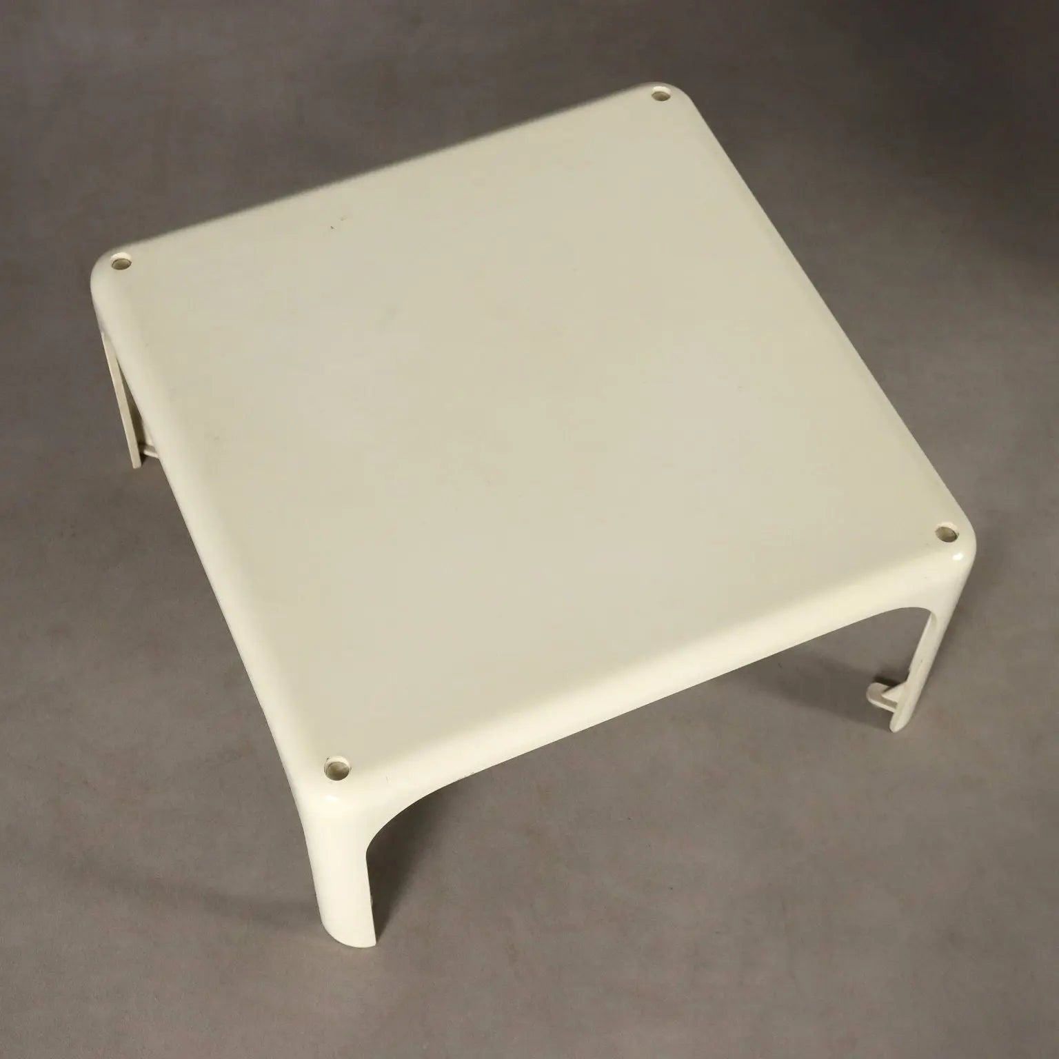 Artemide Demetrio Coffee Tables Plastic Design Magistretti 1970s
