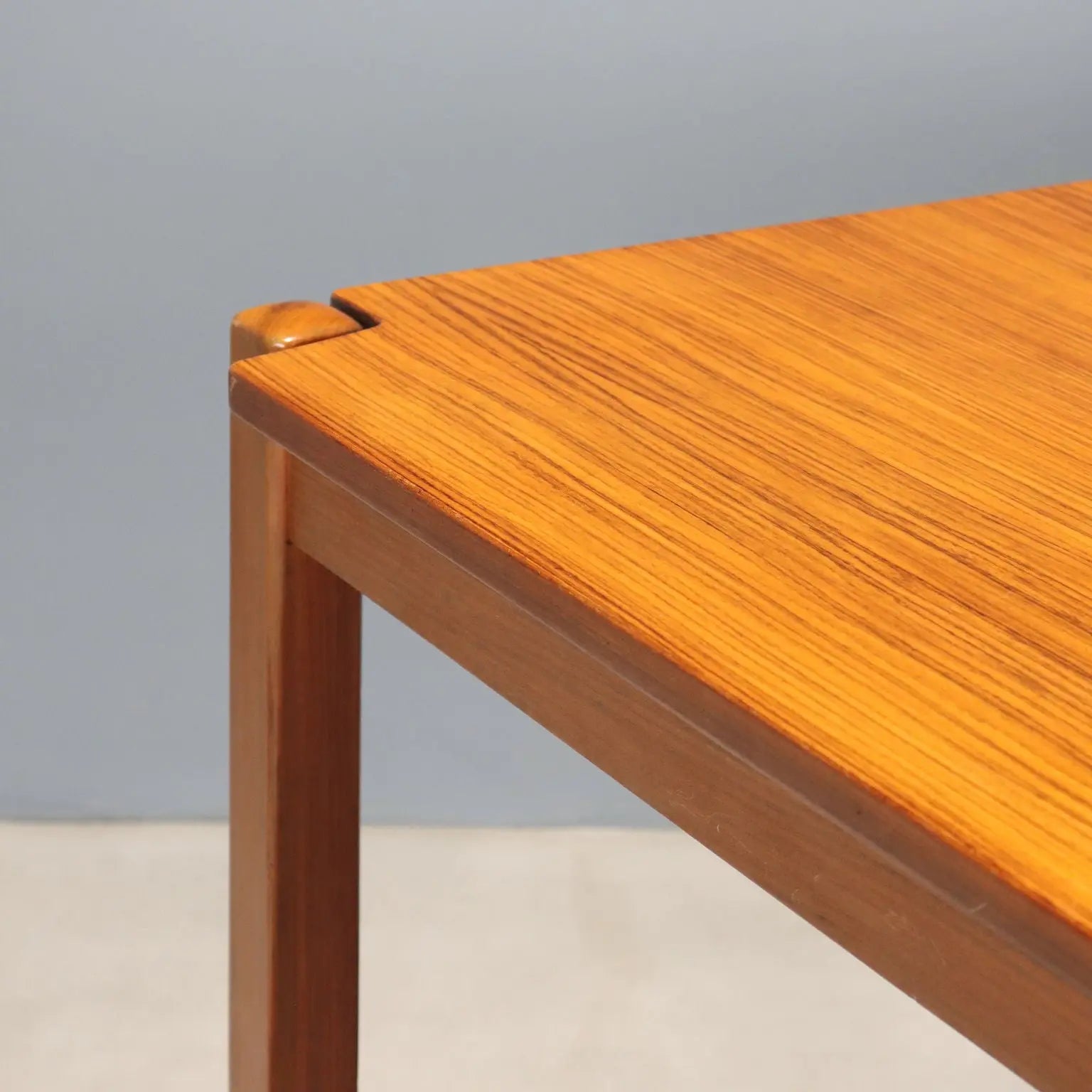 1960s Extendable Exotic Wood Table