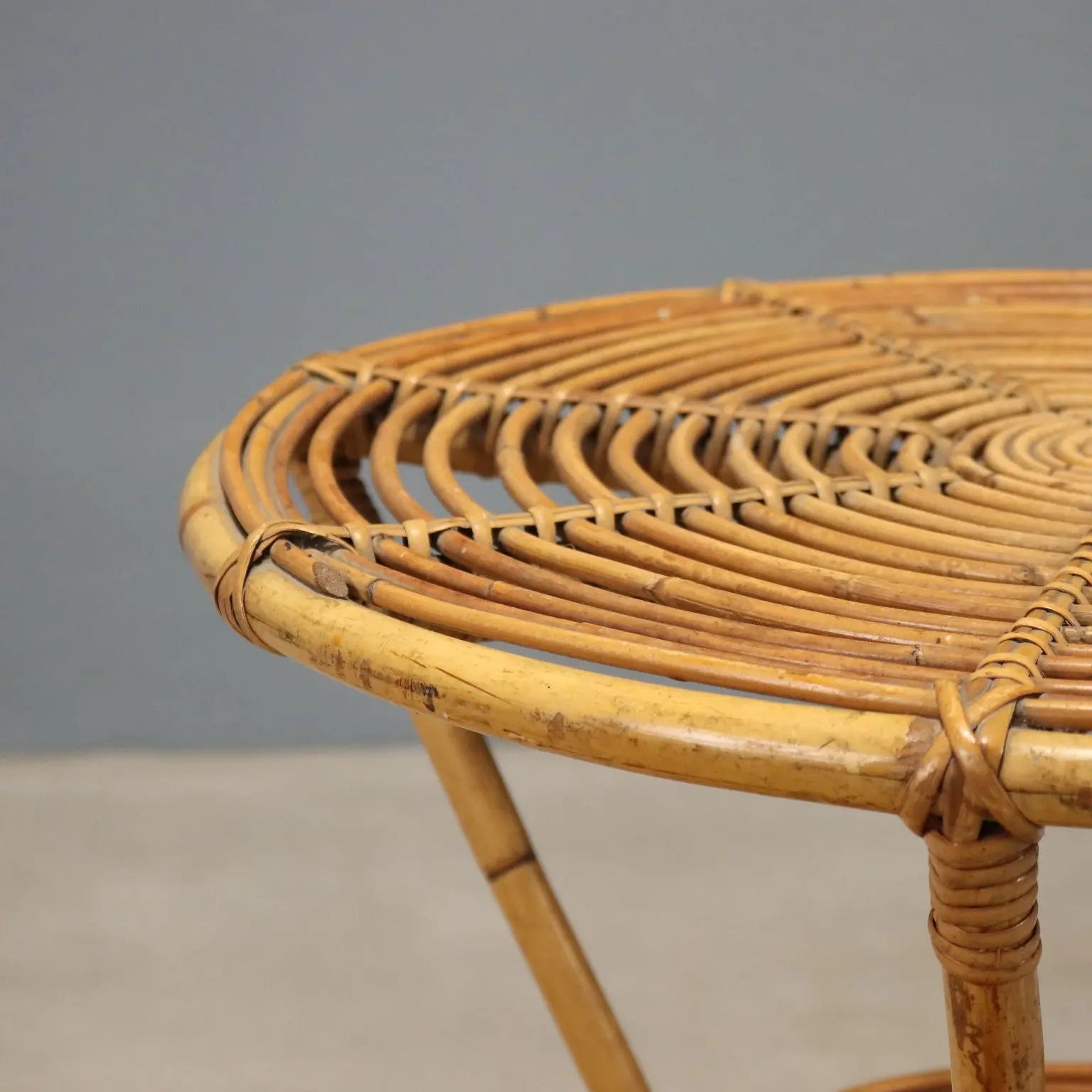 Vintage Coffee Table Bamboo Round Top Design Italy 1980s