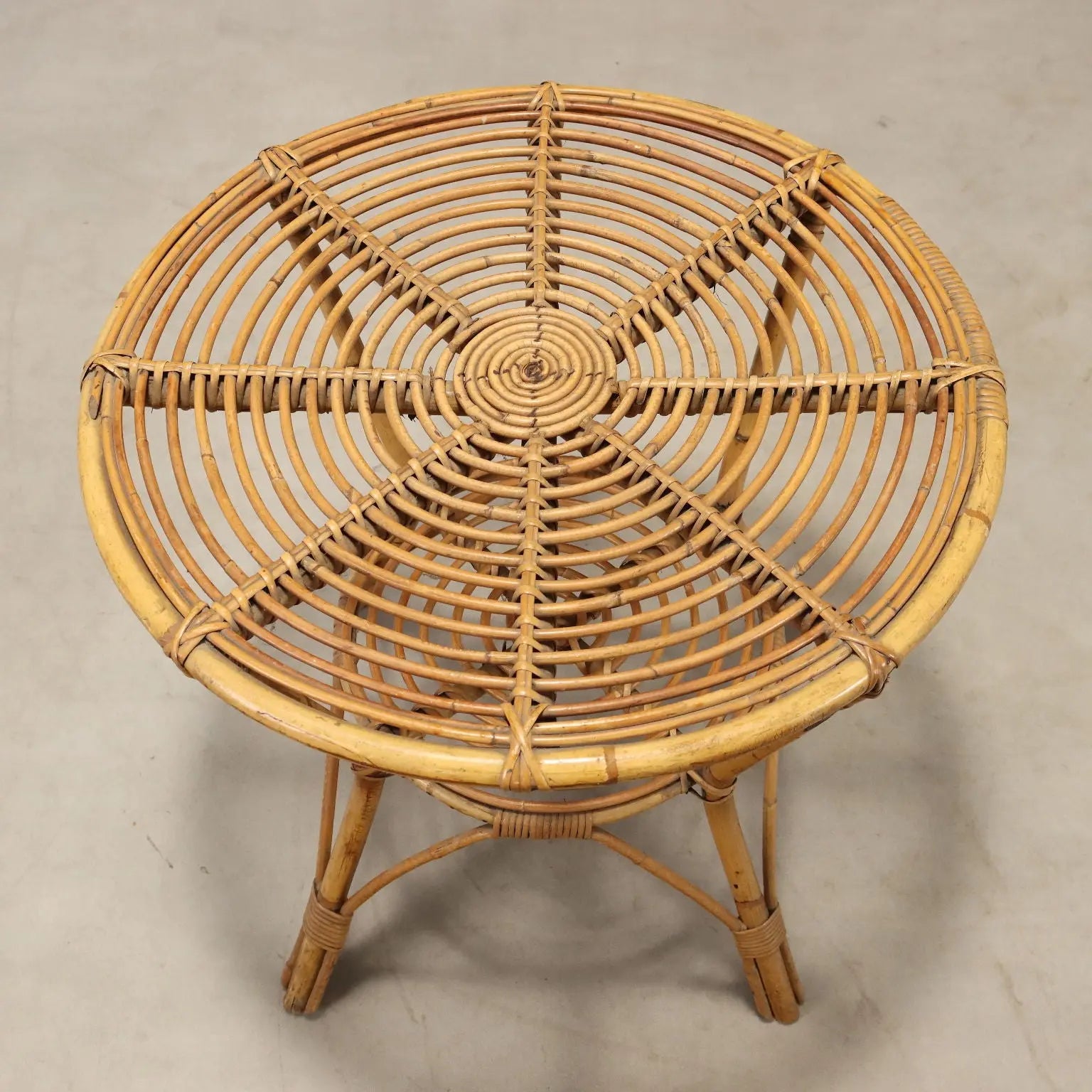 Vintage Coffee Table Bamboo Round Top Design Italy 1980s