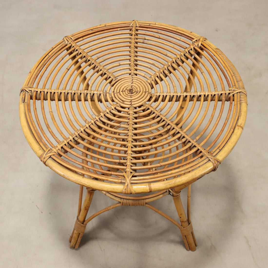 Vintage Coffee Table Bamboo Round Top Design Italy 1980s