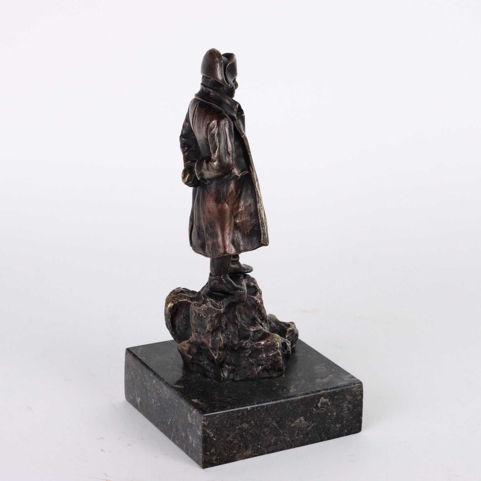  | Antiques  Bronzes