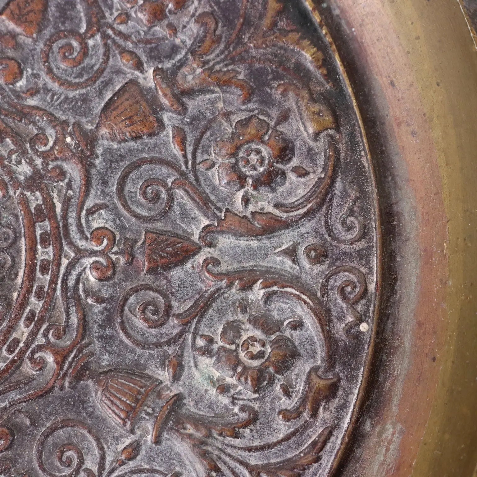 Antique Plate Bronze Antonio Pandiani Italy Late XIX Century - Italy, Late XIX Century | Antiques  Bronzes