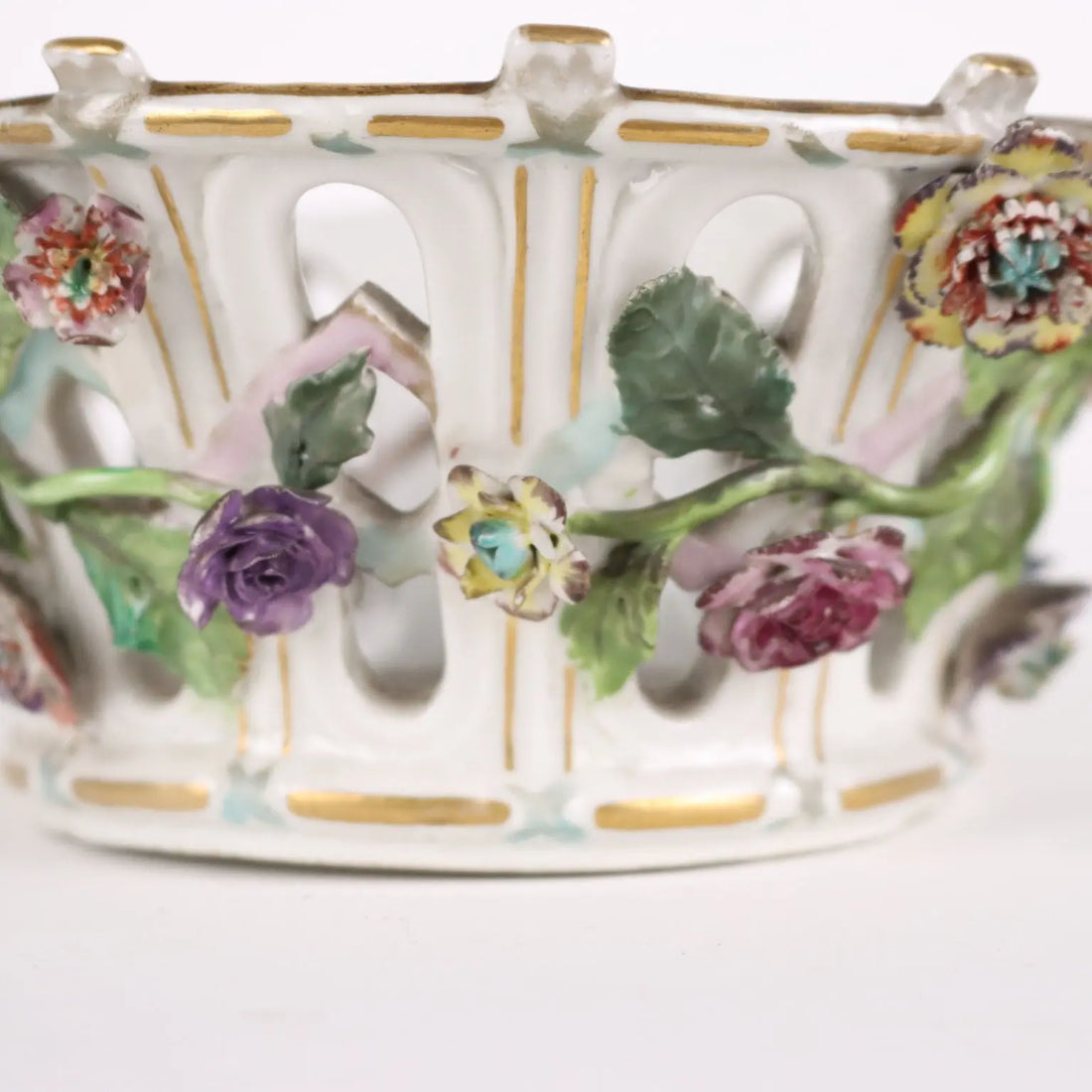 Ancient Porcelain Casket Europe '800 Flower Decorations Gold - Europe 19th Century | Antiques | Ceramics Products