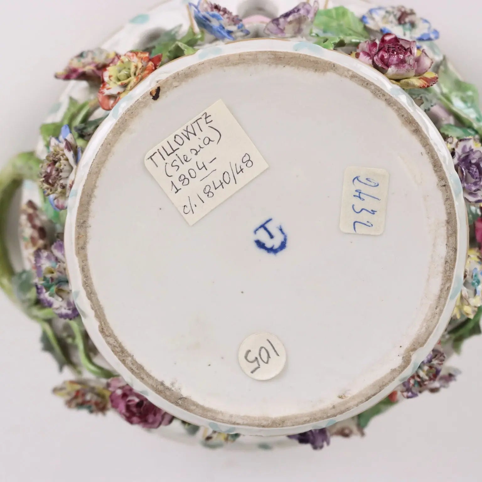 Ancient Porcelain Casket Europe '800 Flower Decorations Gold - Europe 19th Century | Antiques | Ceramics Products