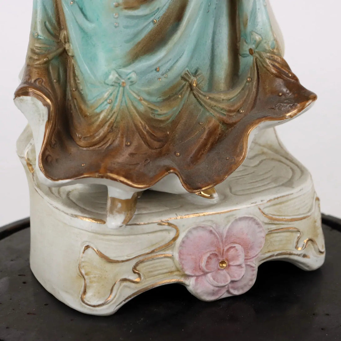 Statue in Case Biscuit Germany XIX-XX Century - Germany Late 1800s Early 1900s | Antiques | Ceramics Products
