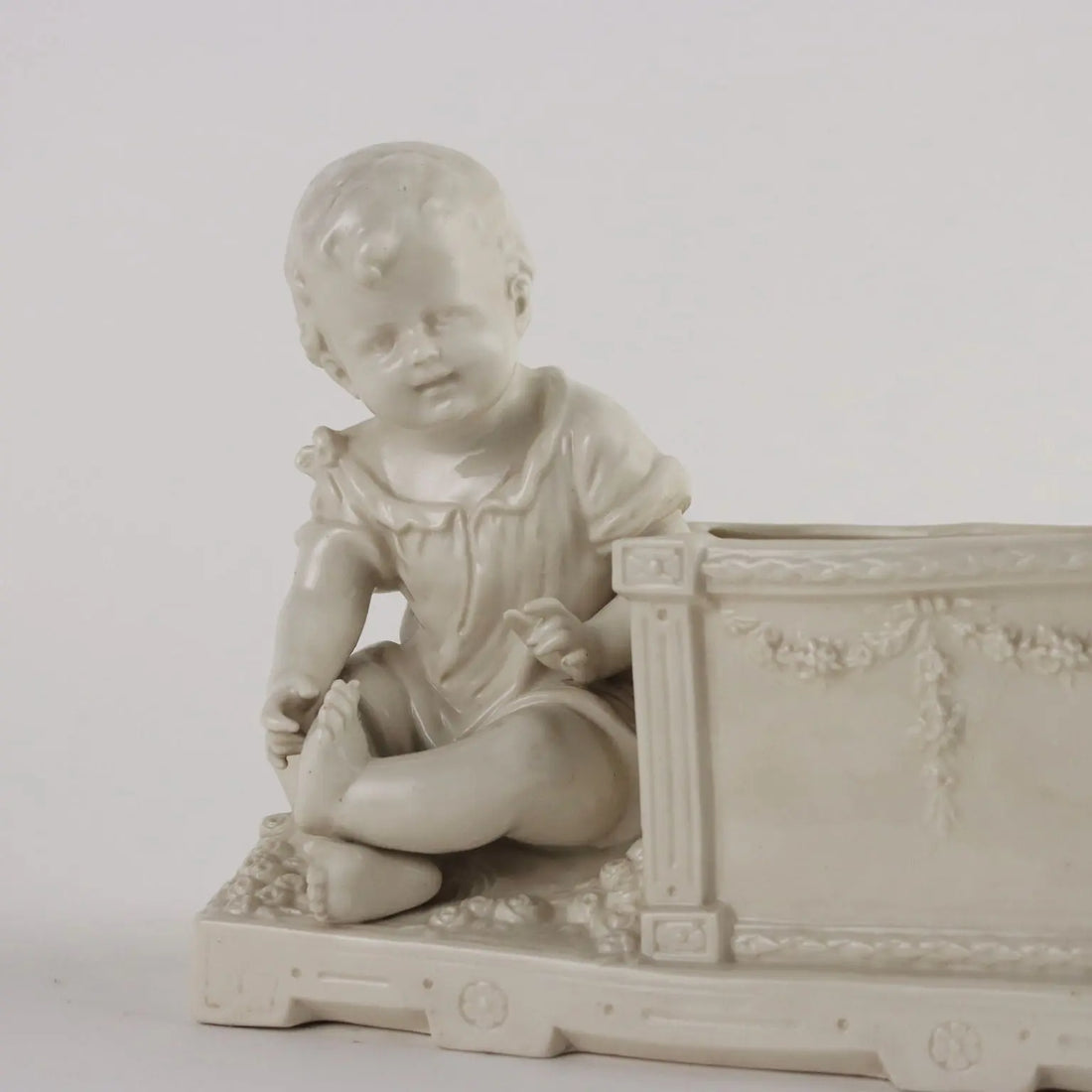 Ancient European Planter '900 White Porcelain Angel Statue Ceramic - Europe Early 1900s | Antiques | Ceramics Products