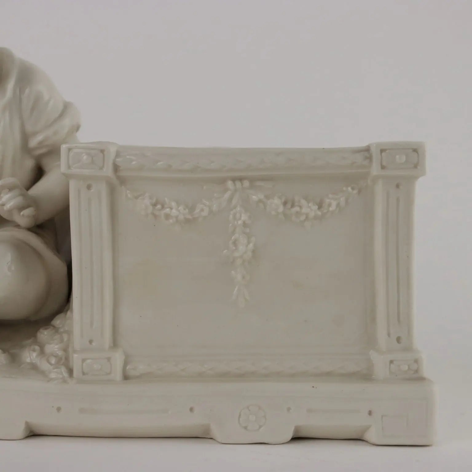 Ancient European Planter '900 White Porcelain Angel Statue Ceramic - Europe Early 1900s | Antiques | Ceramics Products