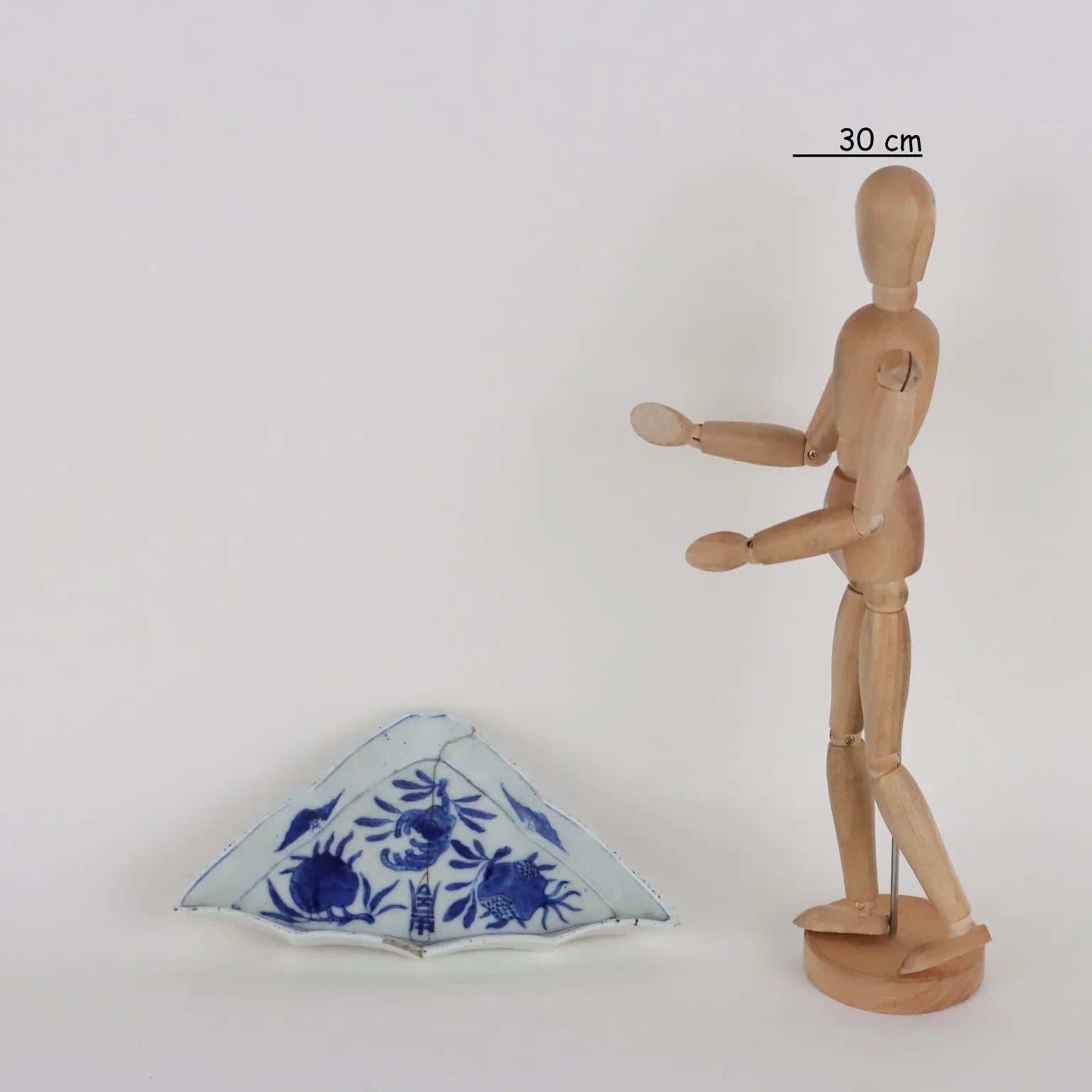 Small Chinese Plate Ko Sometsuke Chongzehn Era 1628-1644 - China Chongzhen Period 1628-1644 | Antiques | Ceramics Products