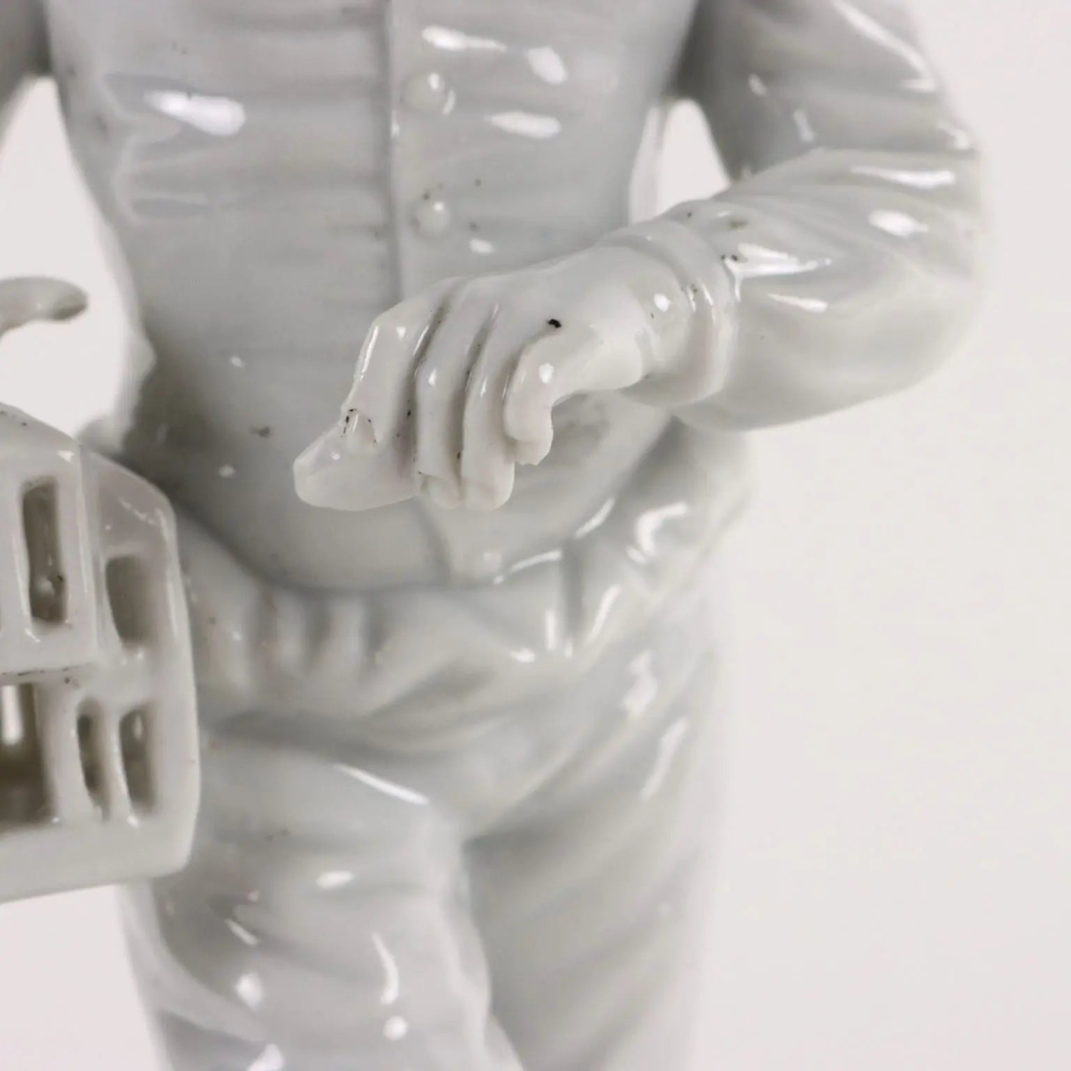 Ancient Sculpture Young Boy with Case Late '800 White Porcelain - Italy Late 19th century | Antiques | Ceramics Products
