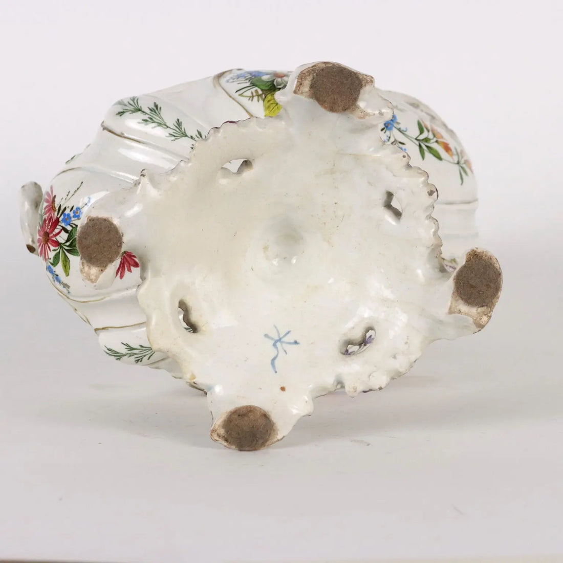 Ancient Centerpiece Nove Man. First Half XIX Century Majolica - Italy First Half of the 19th Century | Antiques | Ceramics Products