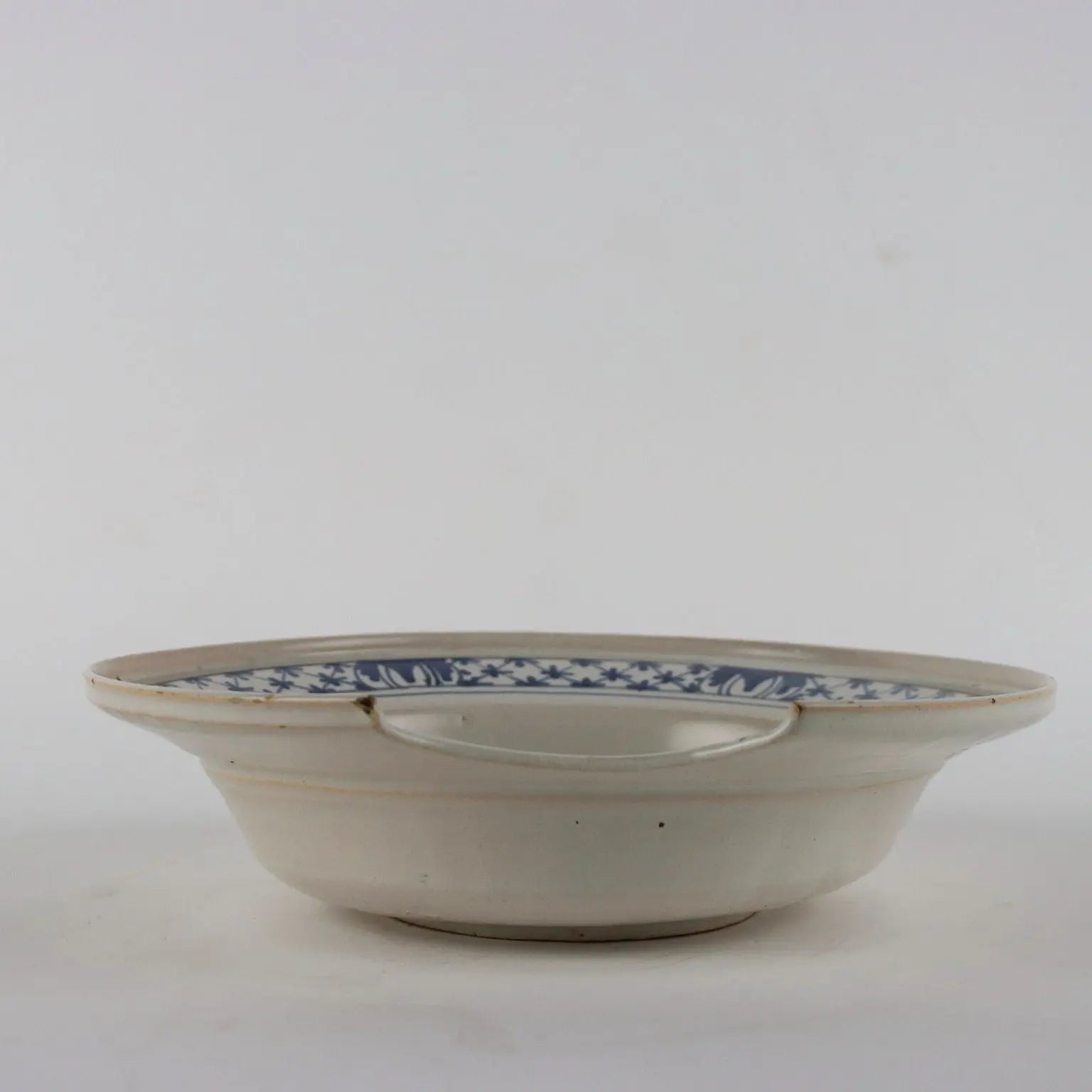 Ancient Shaving Basin from Pavia XIX Century Majolica Decorations - Italy, XIX Century | Antiques | Ceramics Products
