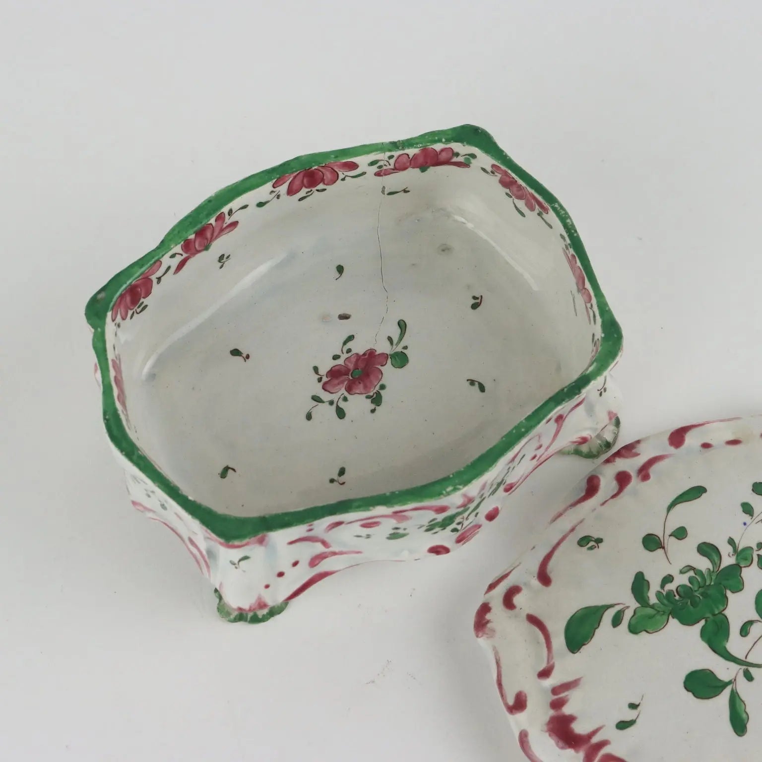 Antique Casket Majolica with Lid Decorations France XIX Century - France, Early XIX Century | Antiques | Ceramics Products