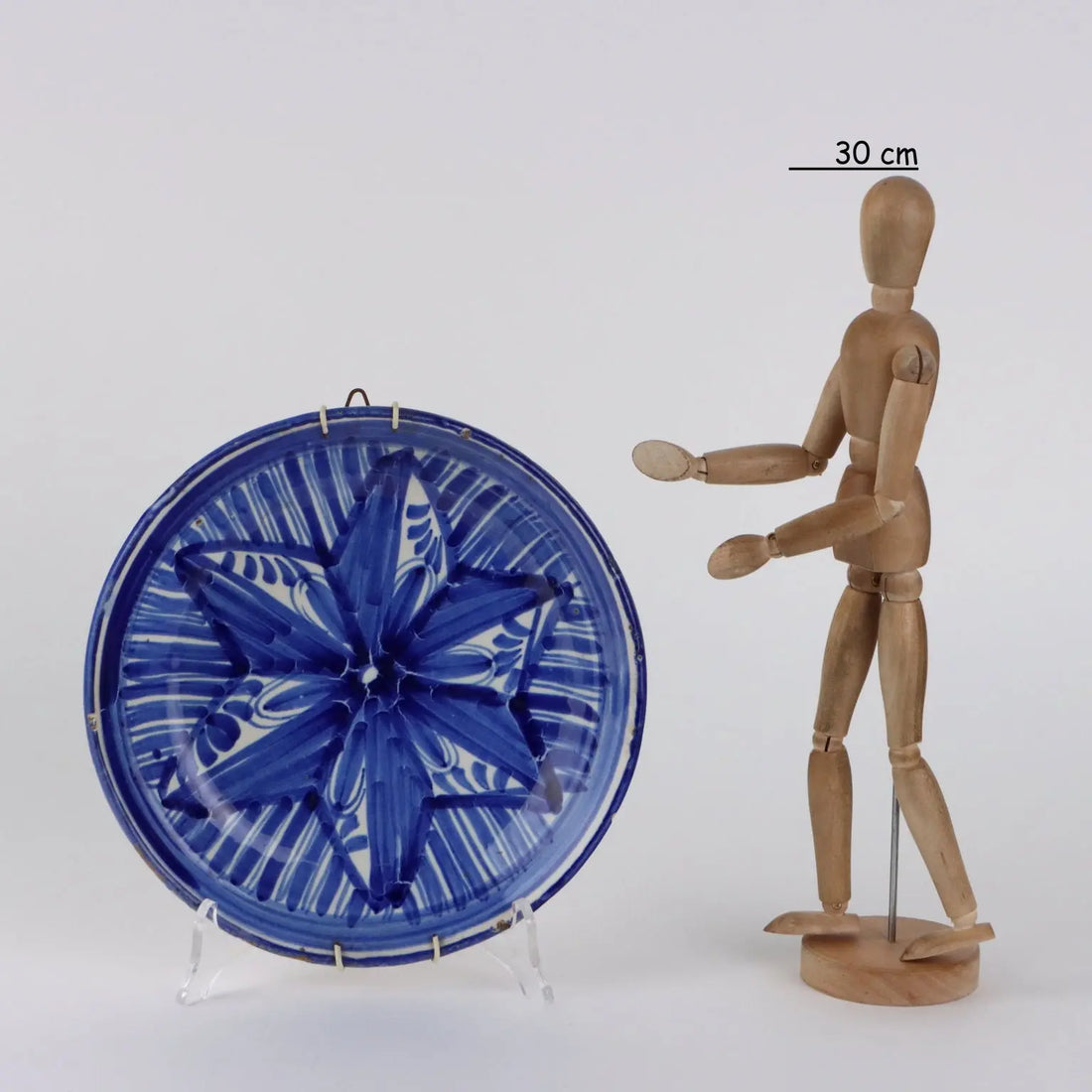 Antique Majolica Plate Coloured Decorations Spain XIX Century - Spain, Mid XIX Century | Antiques | Ceramics Products