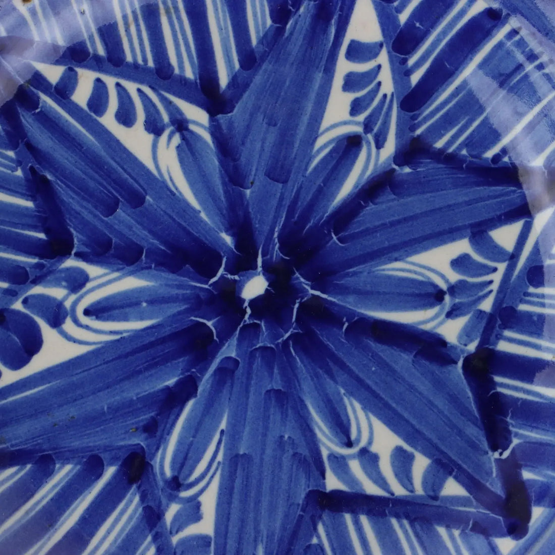 Antique Majolica Plate Coloured Decorations Spain XIX Century - Spain, Mid XIX Century | Antiques | Ceramics Products