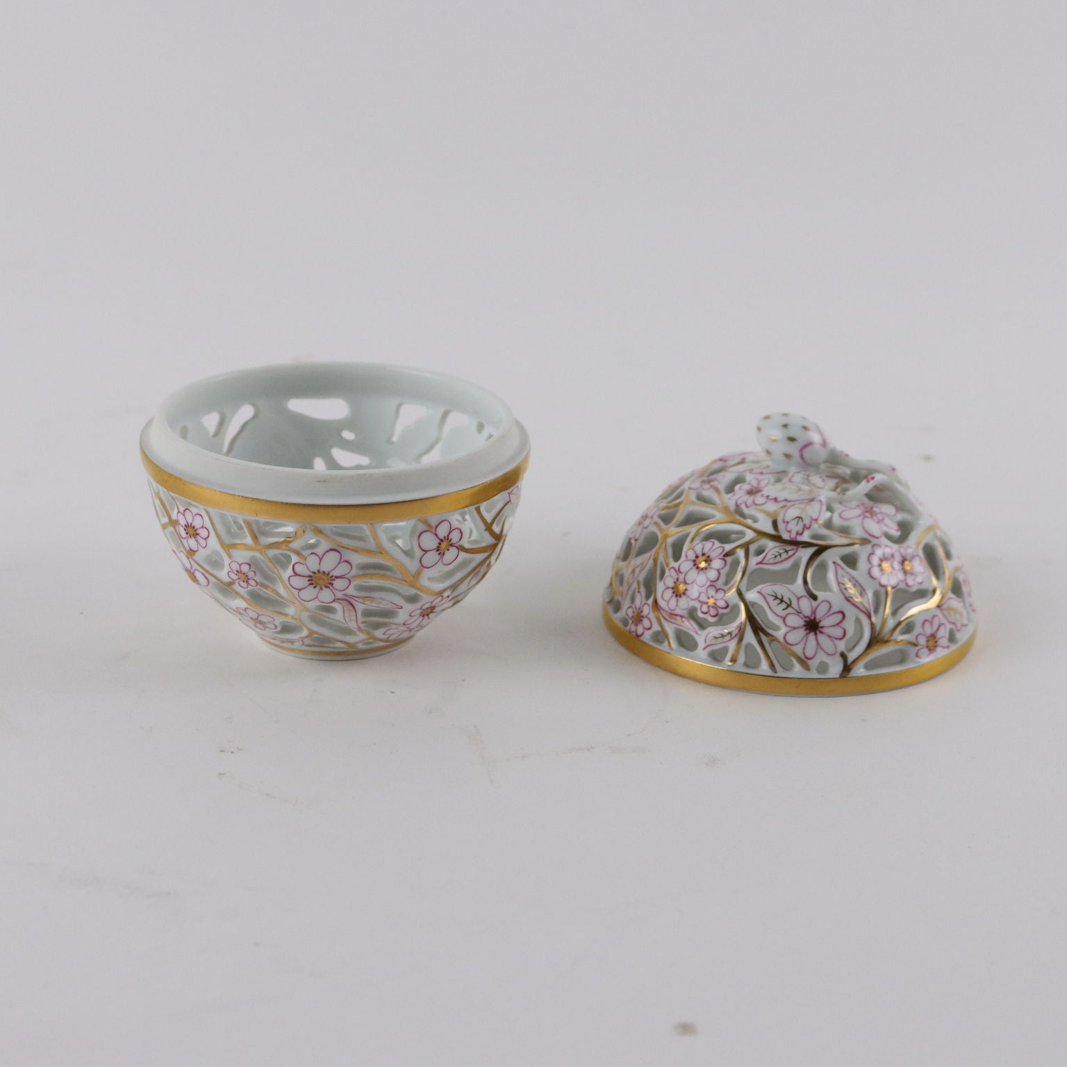  | Antiques  Ceramics Products