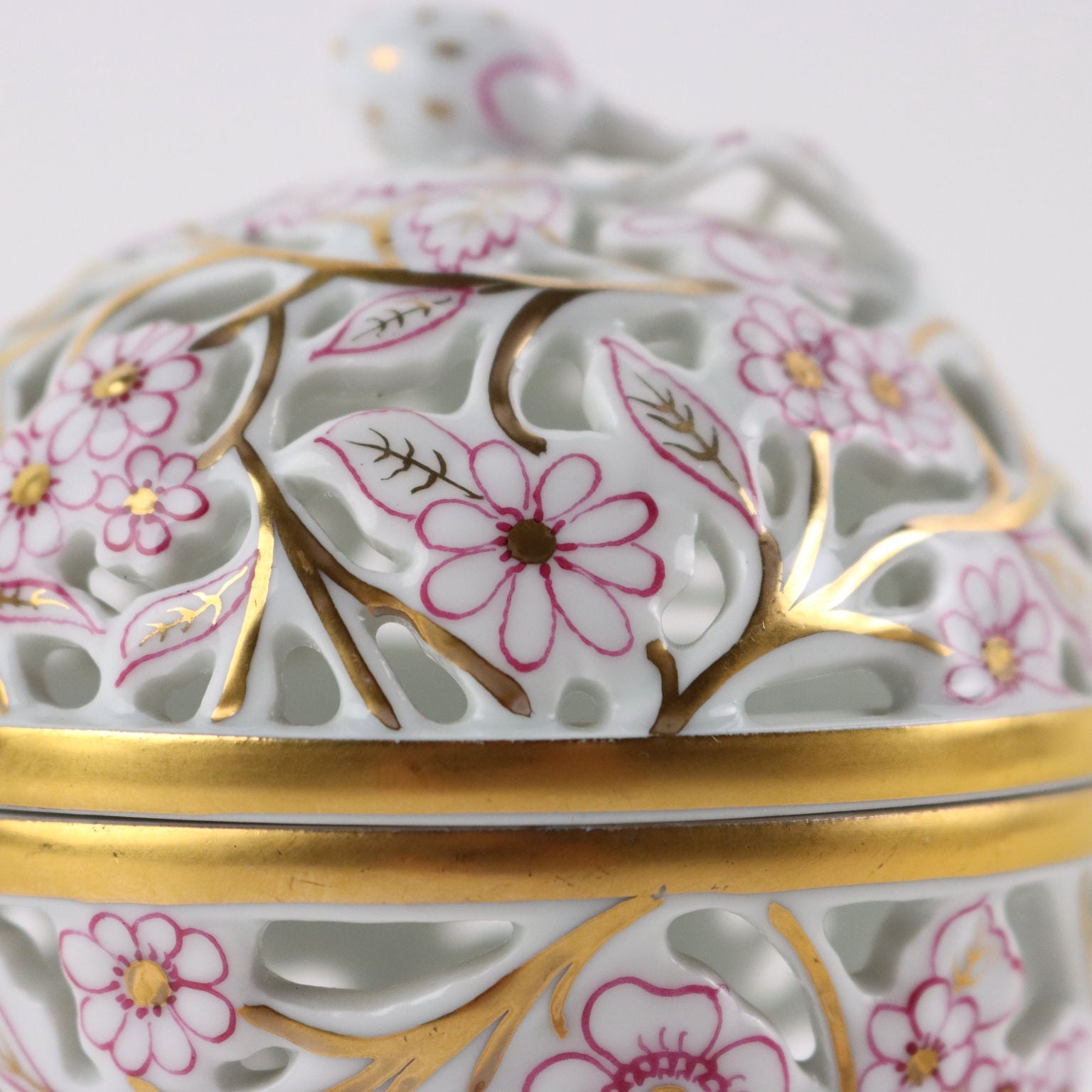  | Antiques  Ceramics Products