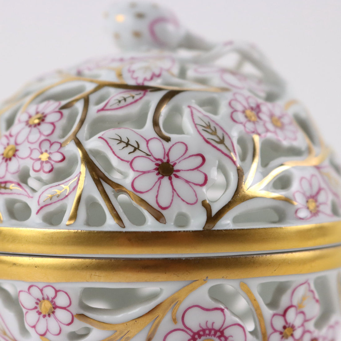  | Antiques  Ceramics Products