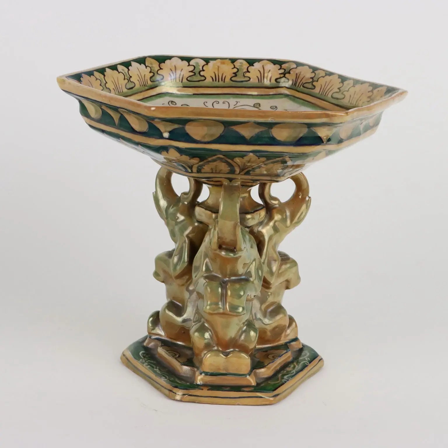 Antique Centerpiece Majolica Man. Robbia Gualdo Tadino '900 - Italy, Late XX Century | Antiques | Ceramics Products