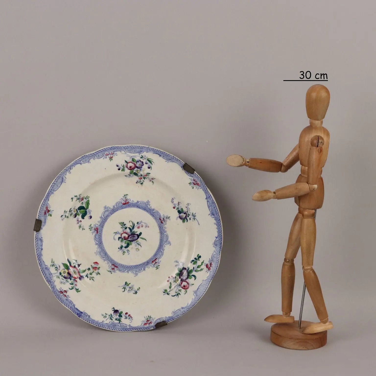 Antique Plates Earthenware Flower Decorations XIX Century - France, Late XIX Century | Antiques | Ceramics Products
