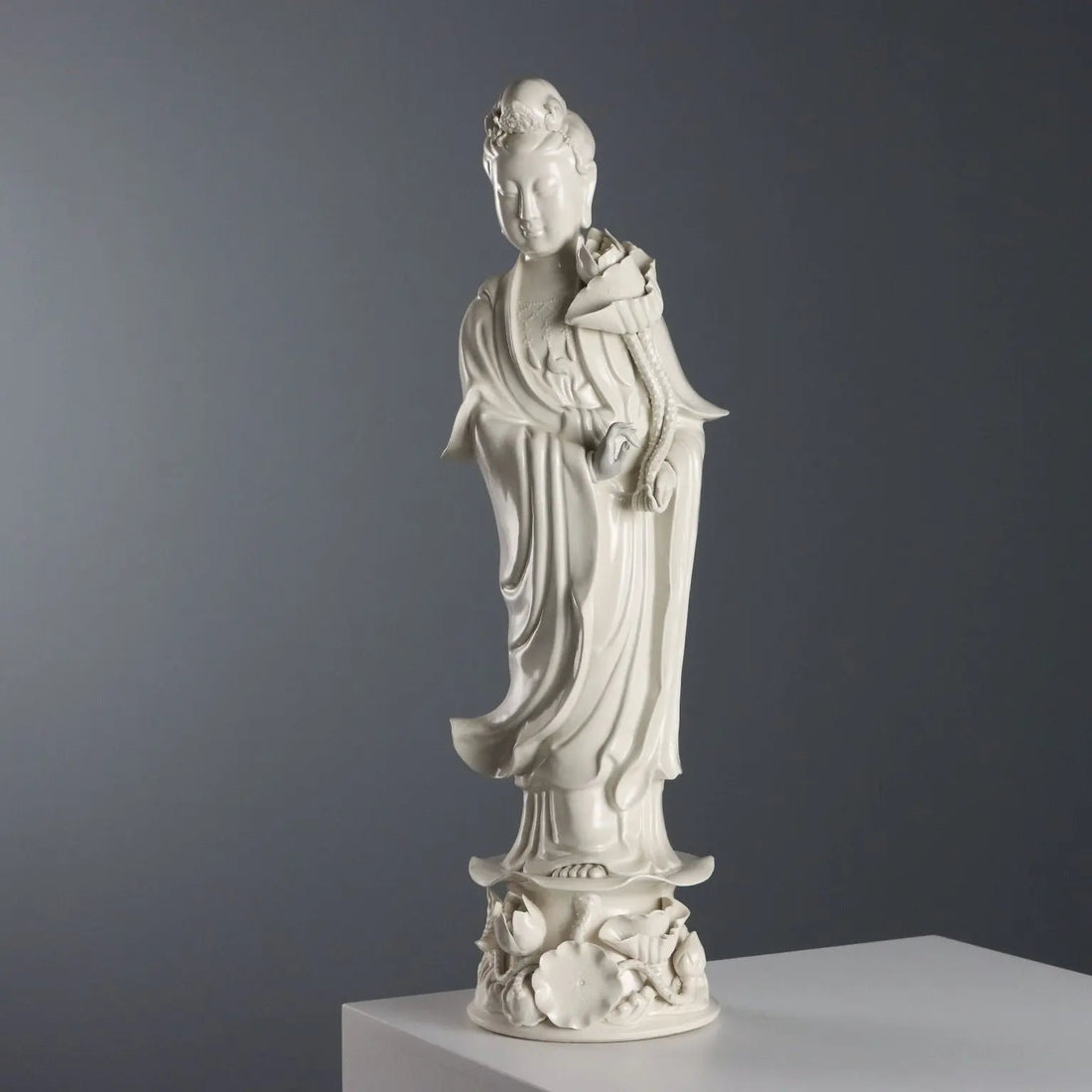 Antique Sculpture Guanyin Porcelain China XX Century - China, XX Century | Antiques | Ceramics Products