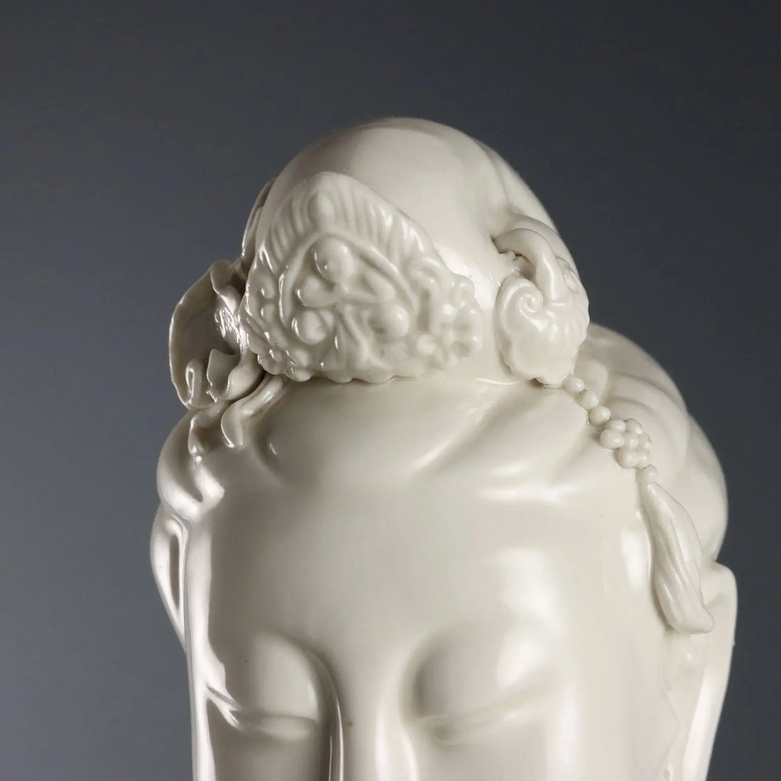 Antique Sculpture Guanyin Porcelain China XX Century - China, XX Century | Antiques | Ceramics Products