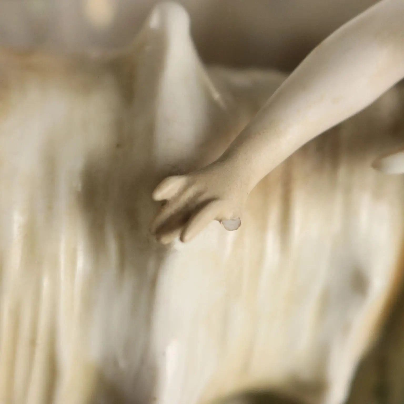 Antique Vase Shell-Shaped Art Nouveau Porcelain XIX-XX Century - Europe, XIX-XX Century | Antiques | Ceramics Products