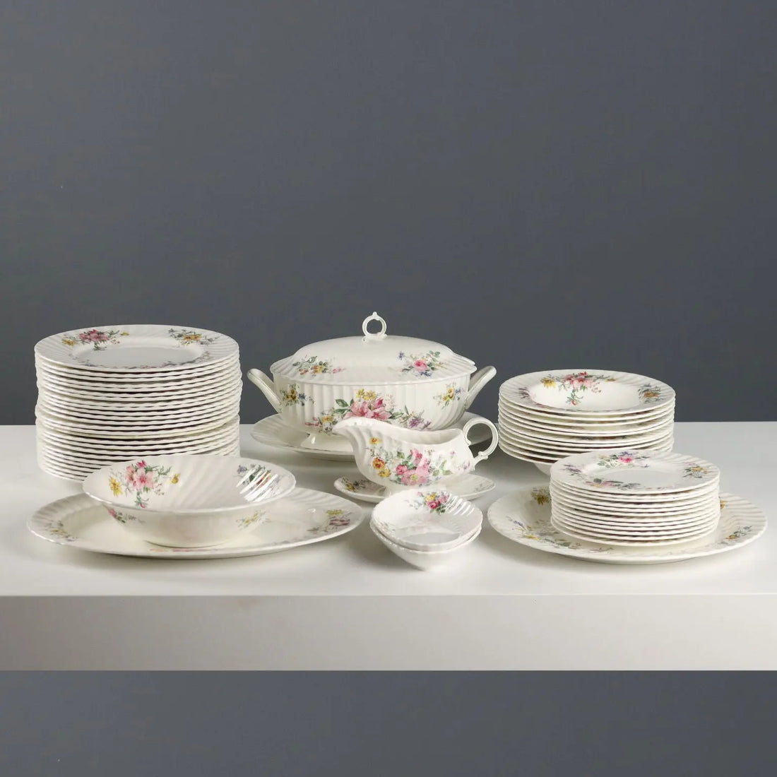 Antique Plate Set Arcadia Royal Doulton United Kingdom XX Century - England, Second Half XX Century | Antiques | Ceramics Products