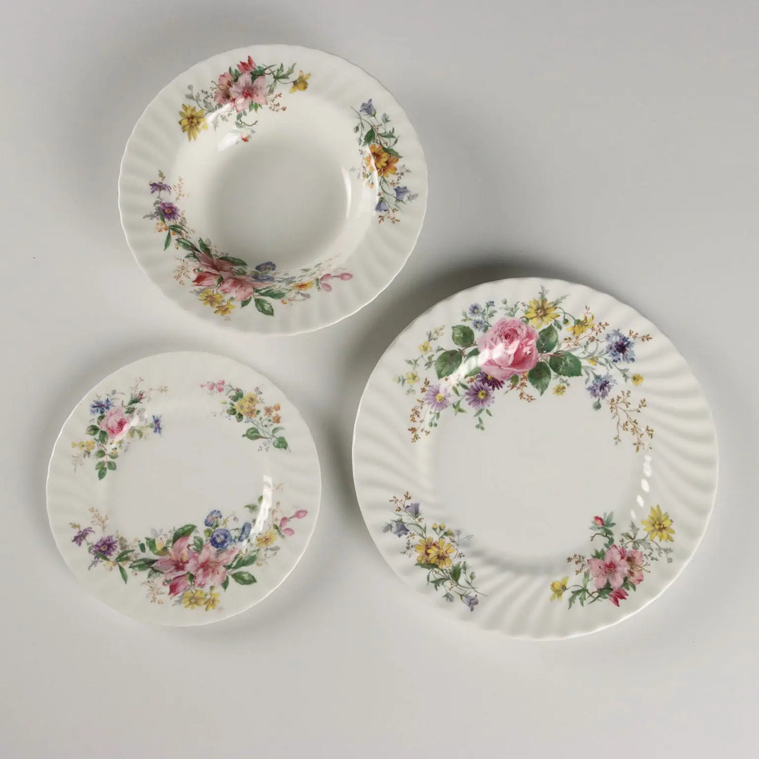 Antique Plate Set Arcadia Royal Doulton United Kingdom XX Century - England, Second Half XX Century | Antiques | Ceramics Products