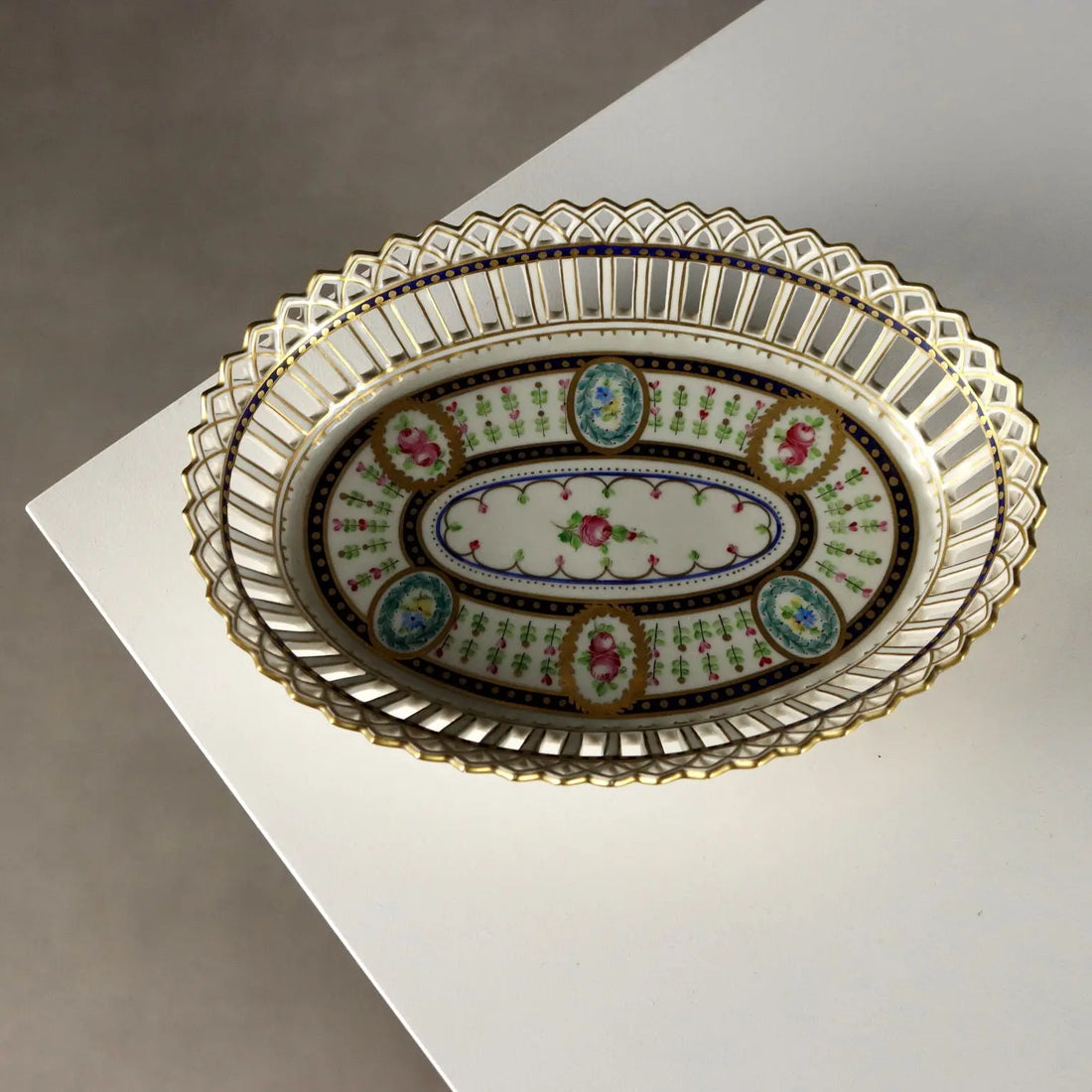 Antique Porcelain Basket Potschappel Man. Germany XX Century - Germany, Early XX Century | Antiques | Ceramics Products