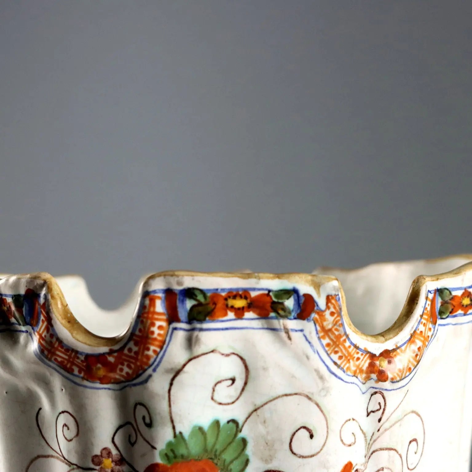 Antique Majolica Cooler Manifattura di Faenza Italy XIX Century - Italy, XIX Century | Antiques | Ceramics Products