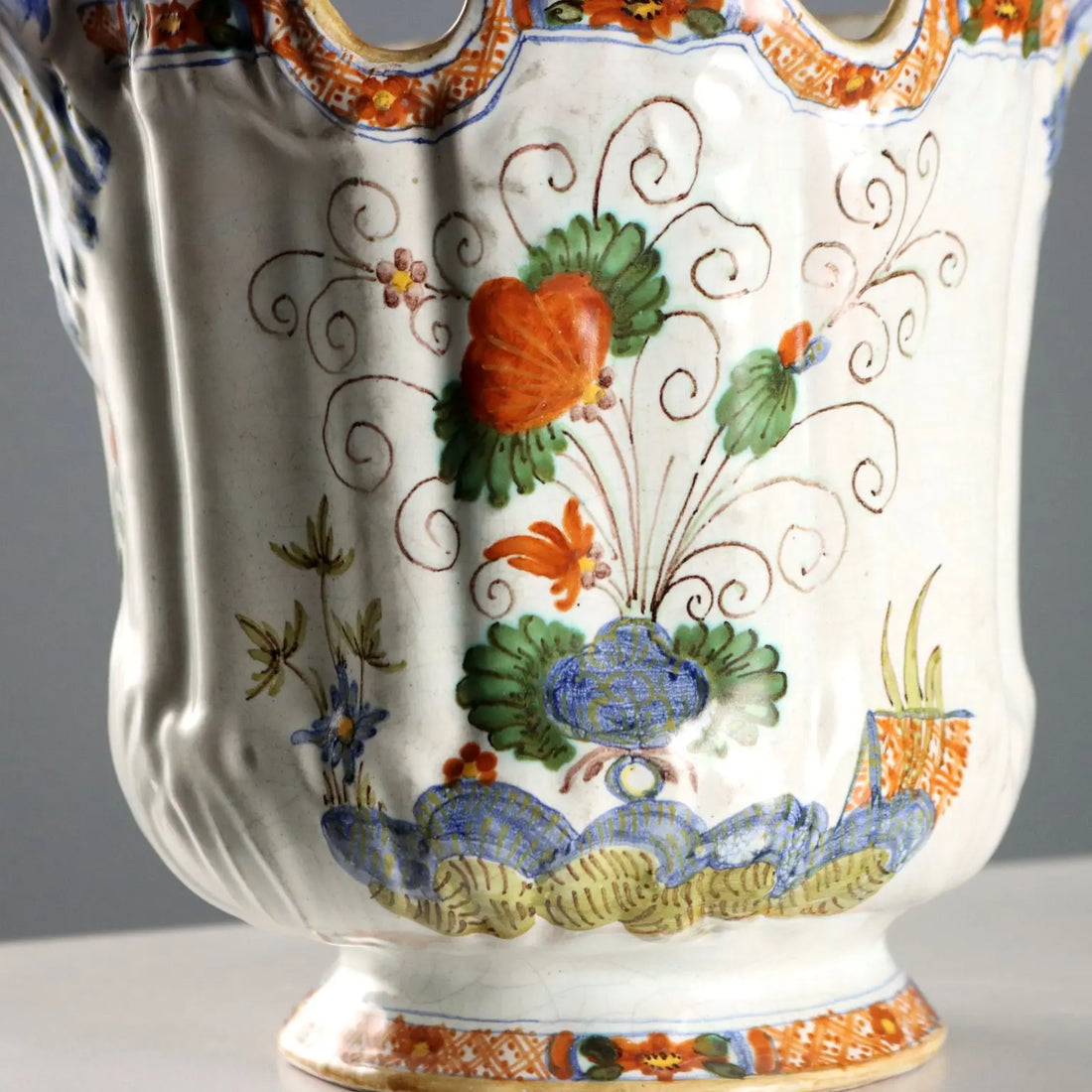 Antique Majolica Cooler Manifattura di Faenza Italy XIX Century - Italy, XIX Century | Antiques | Ceramics Products