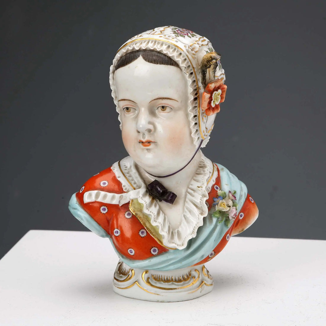 Antique Half-Bust Porcelain of Chelsea XIX Century - England, XIX Century | Antiques | Ceramics Products