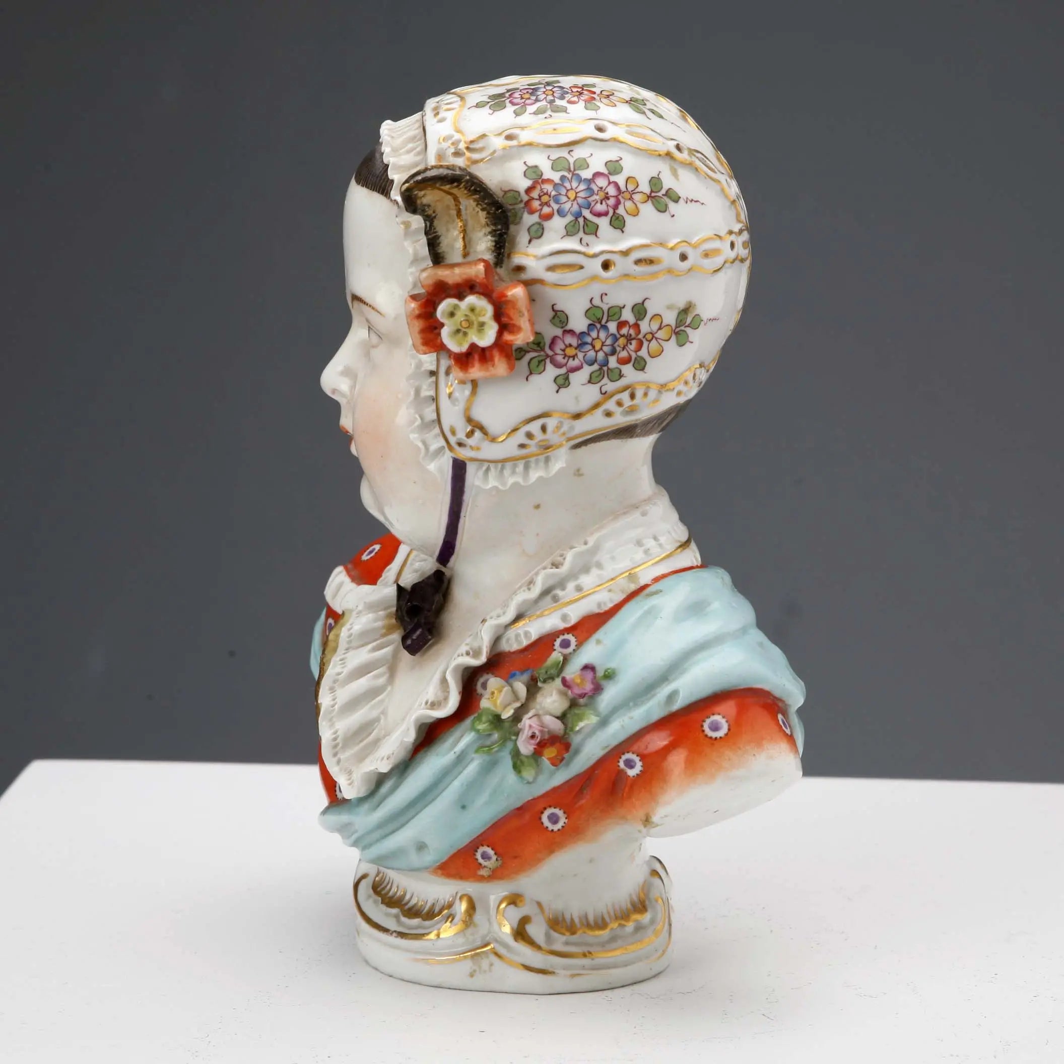 Antique Half-Bust Porcelain of Chelsea XIX Century - England, XIX Century | Antiques | Ceramics Products