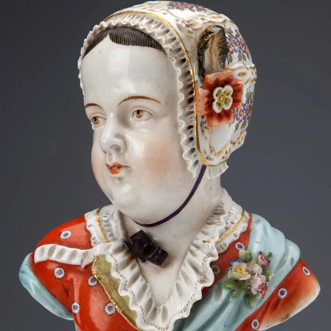 Antique Half-Bust Porcelain of Chelsea XIX Century - England, XIX Century | Antiques | Ceramics Products