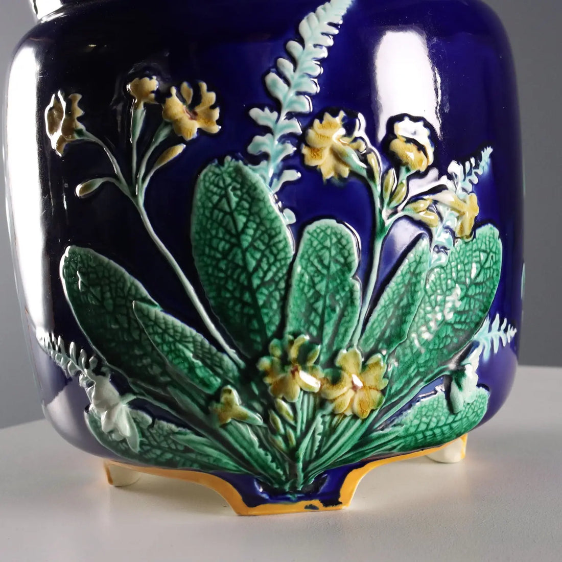 Antique Cache Pot Wedgwood Ceramic England XIX Century - England, XIX Century | Antiques | Ceramics Products