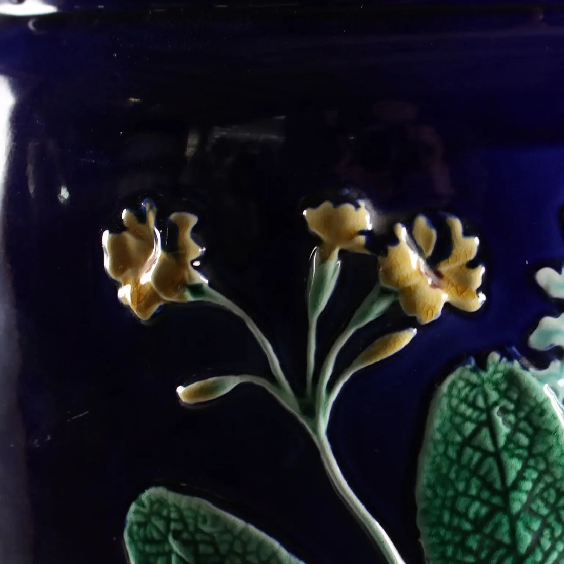 Antique Cache Pot Wedgwood Ceramic England XIX Century - England, XIX Century | Antiques | Ceramics Products