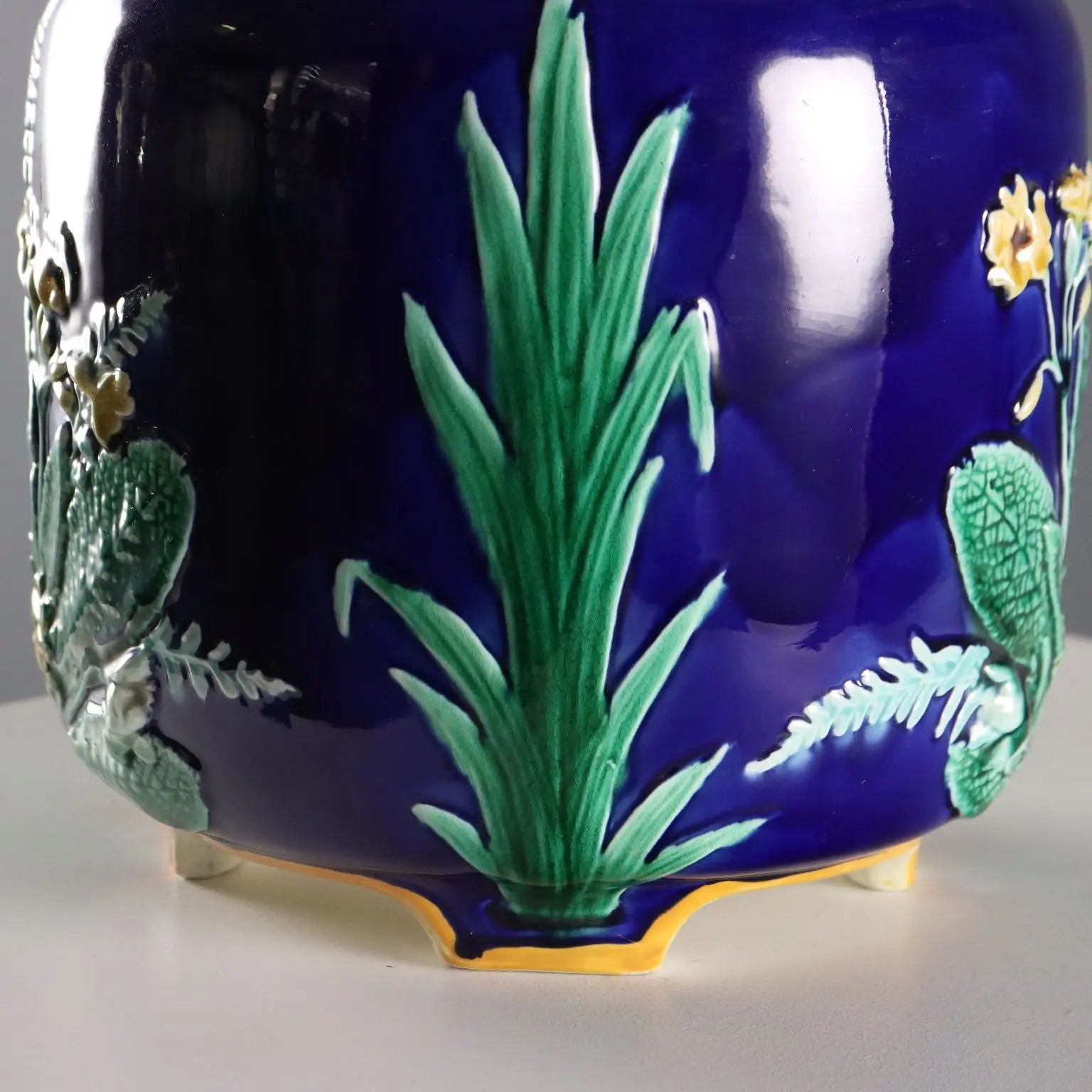 Antique Cache Pot Wedgwood Ceramic England XIX Century - England, XIX Century | Antiques | Ceramics Products