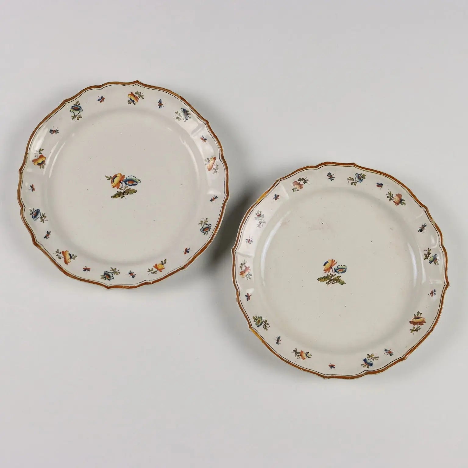 Antique Majolica Plates Manufacture of Milan Late XVIII Century